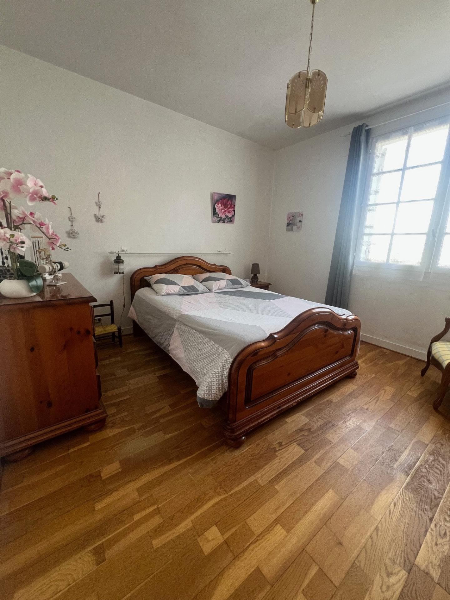 Grande batisse familliale avec dépendance, terrain et piscine à rénover — photo 8