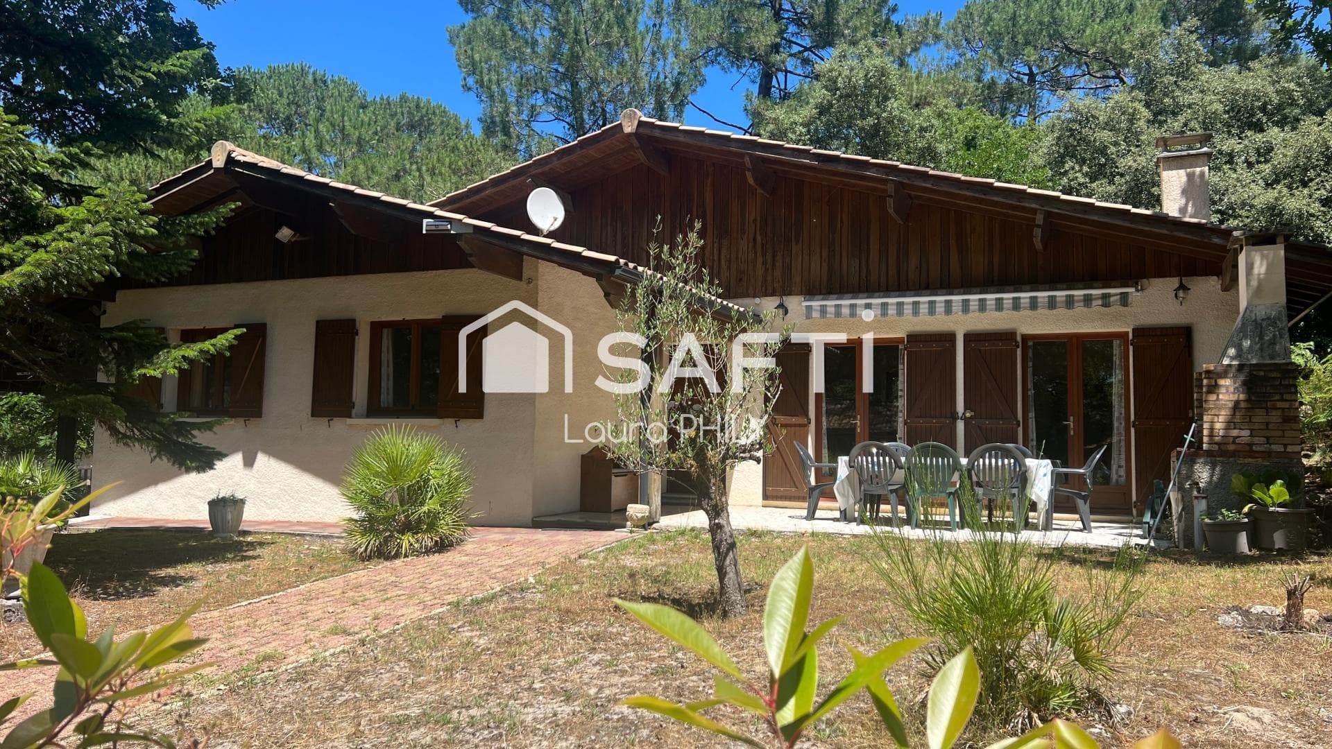 Dans un environnement paisible, cette maison de plain-pied est idéalement située à quelques centaines de mètres du lac. — photo 11