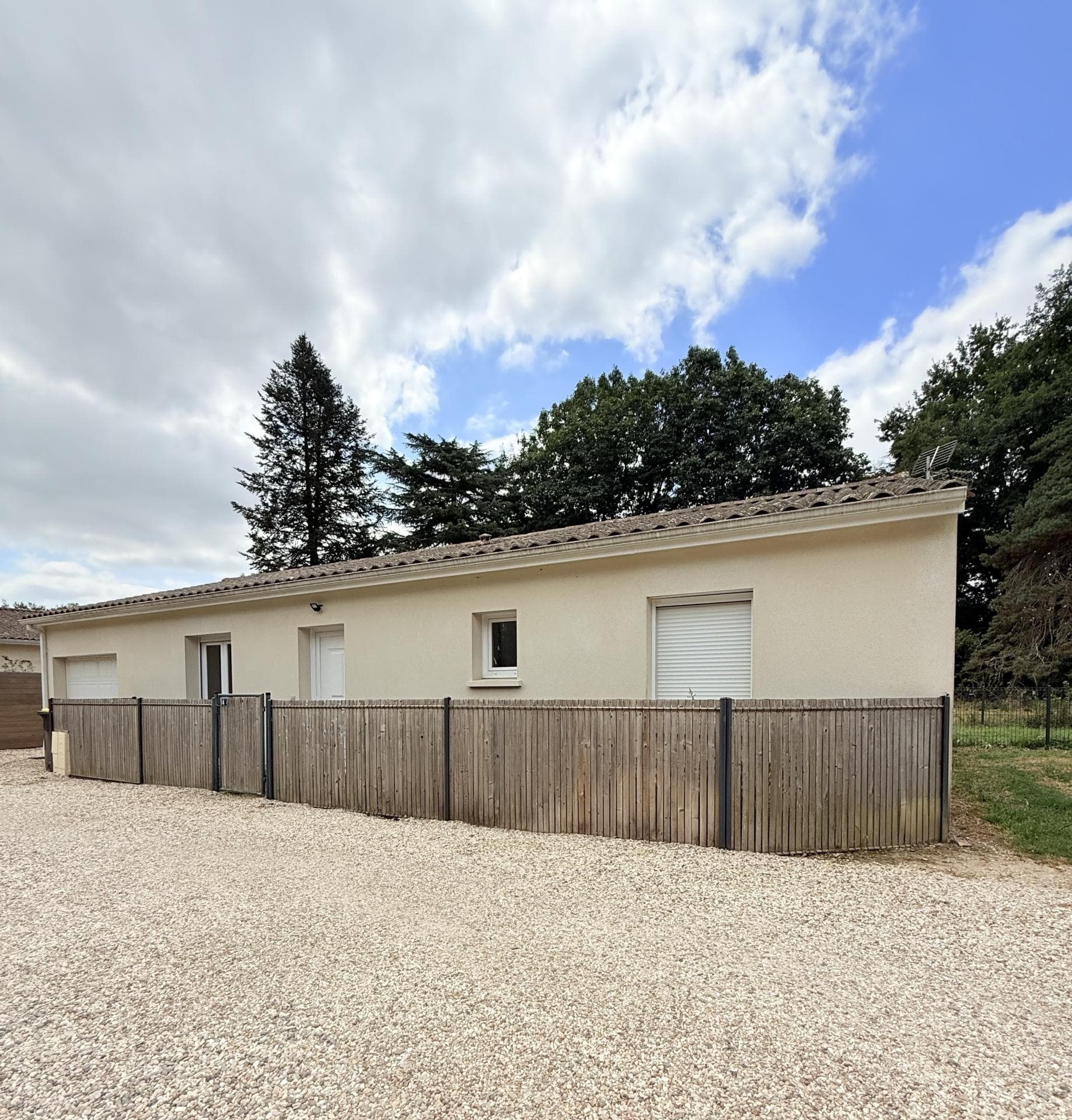 Maison de plain-pied au calme, proche Bordeaux