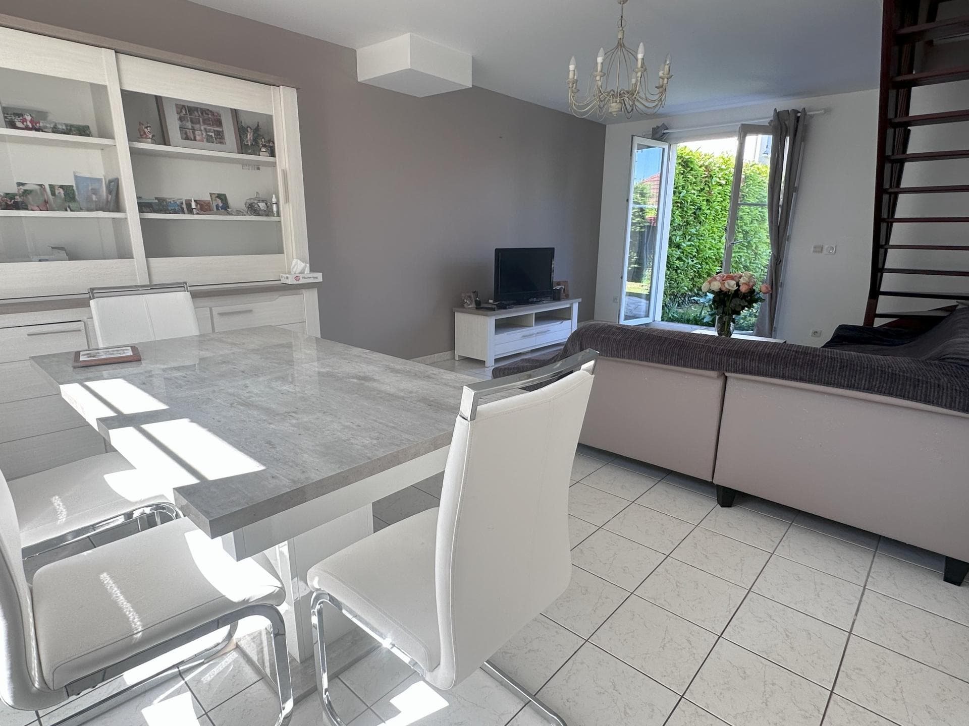 Charmante maison familiale au calme, au cœur d'un secteur pavillonnaire recherché ! — photo 3