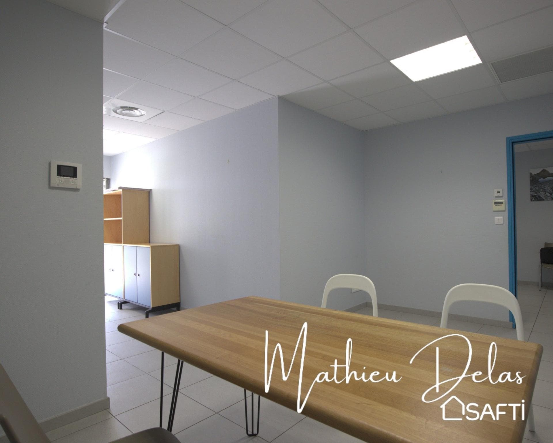 LOCAL COMMERCIAL — photo 3