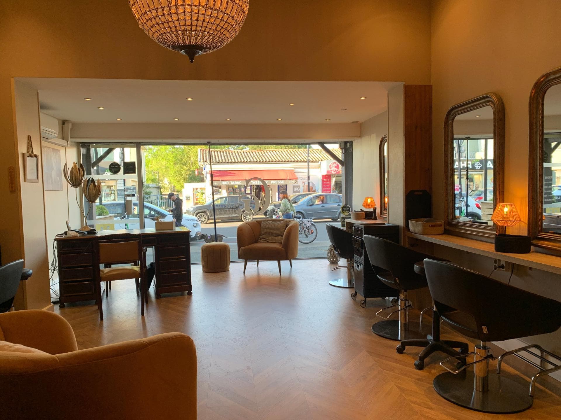 Salon de coiffure clé en main, affaire rentable. — photo 6