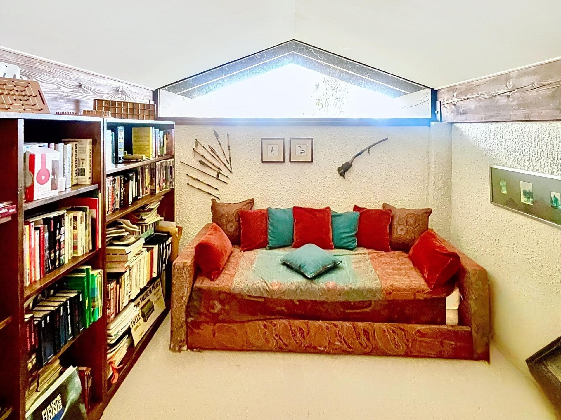 MAISON ATYPIQUE AVEC DES VOLUMES INCROYABLES — photo 4