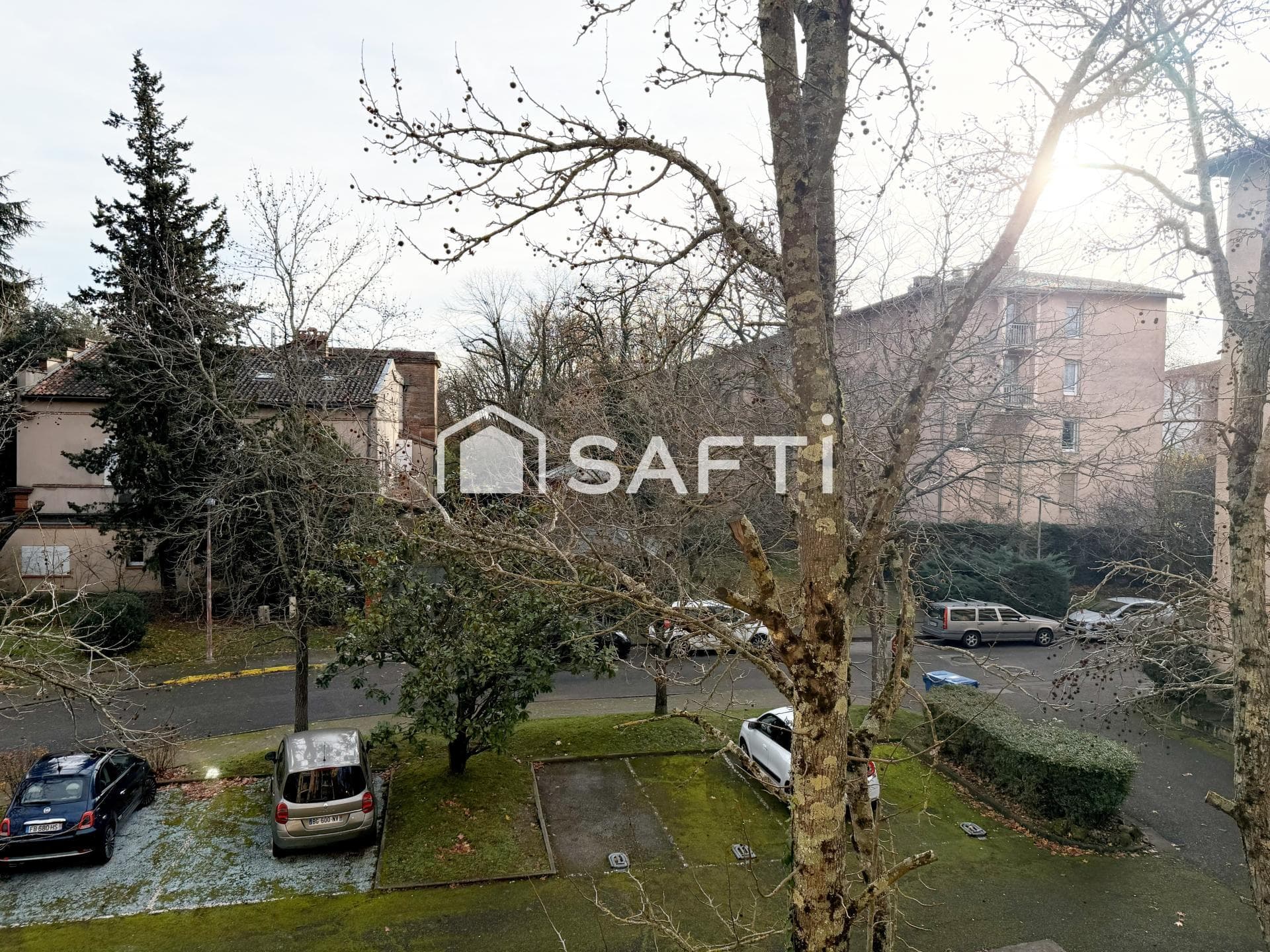 TOULOUSE - Appartement de 99m² avec cave, places de parking et garage boxé — photo 12