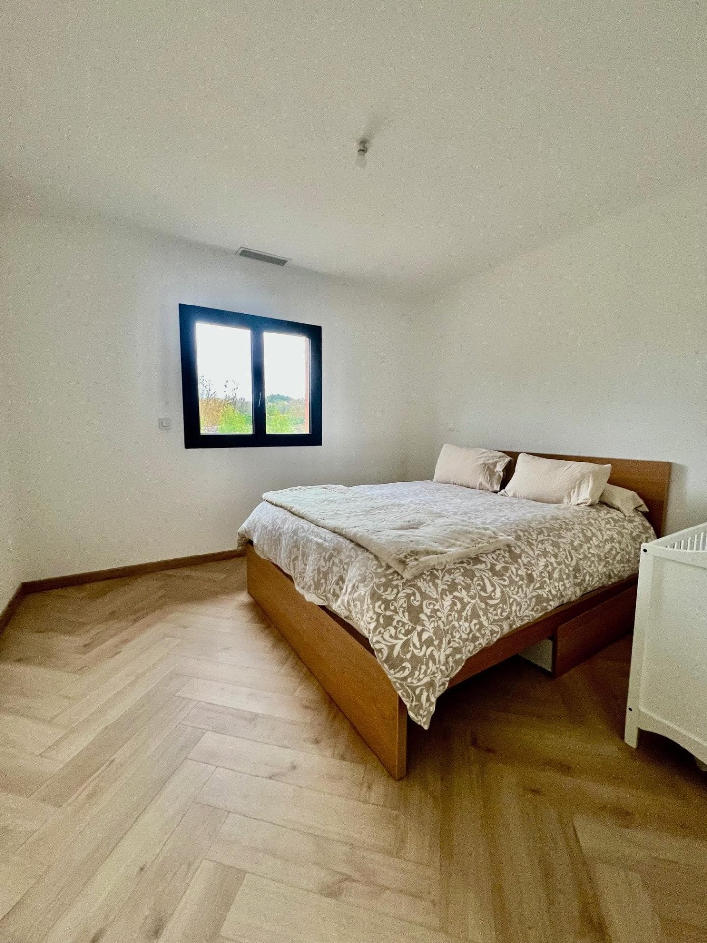 Maison neuve moderne à Saint-Seurin sur l'Isle — photo 7