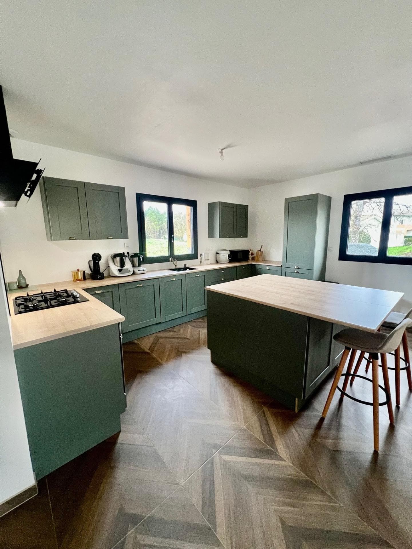 Maison neuve moderne à Saint-Seurin sur l'Isle — photo 3
