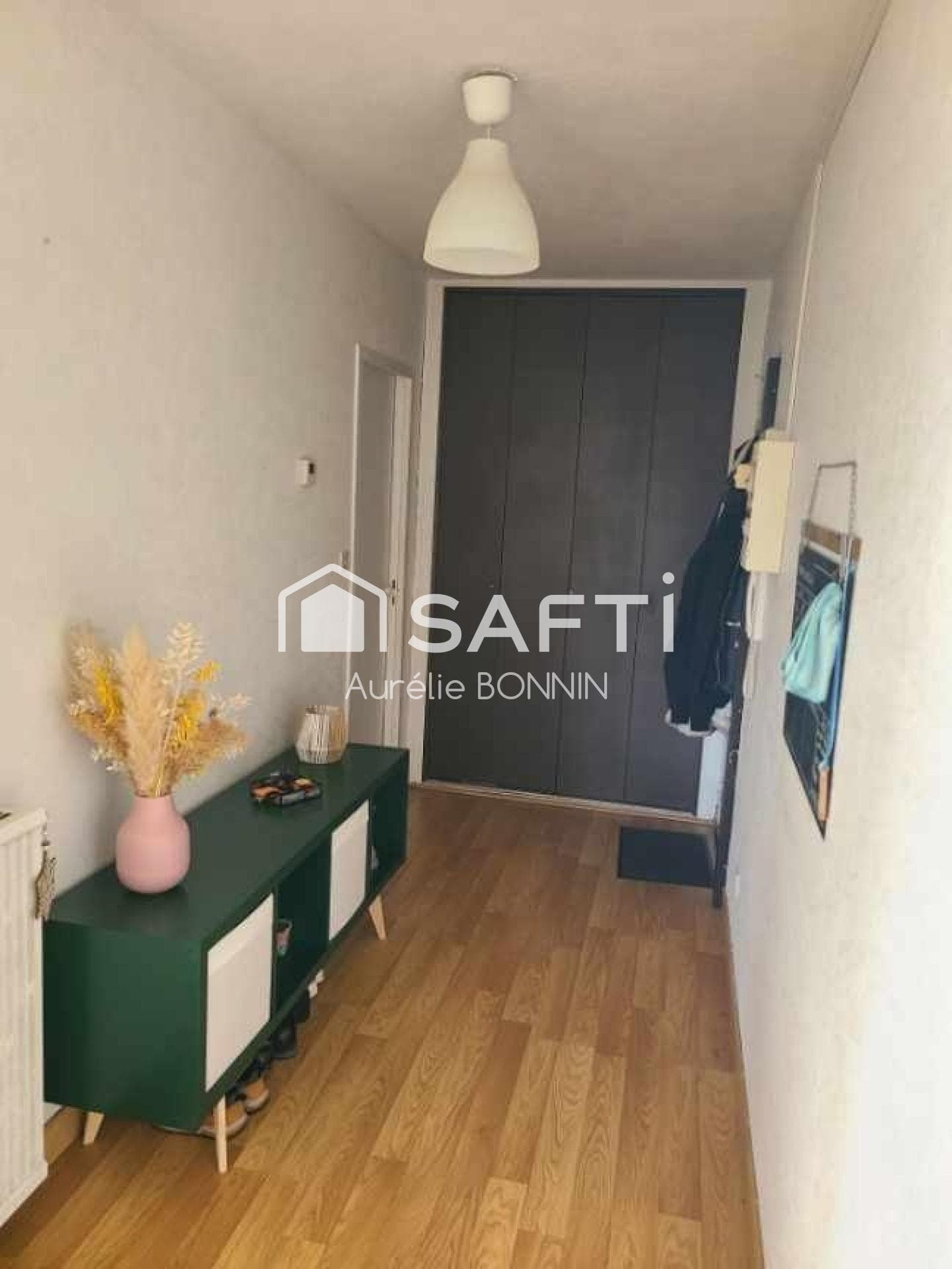Pessac Le Bourghail, Je vous présente ce bel appartement de 3 pièces rénové sans vis à vis et au dernier étage — photo 9