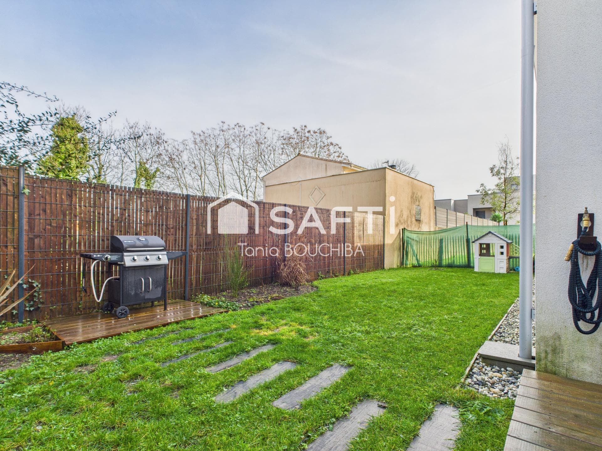 Maison contemporaine 2024, jardin intime — photo 10