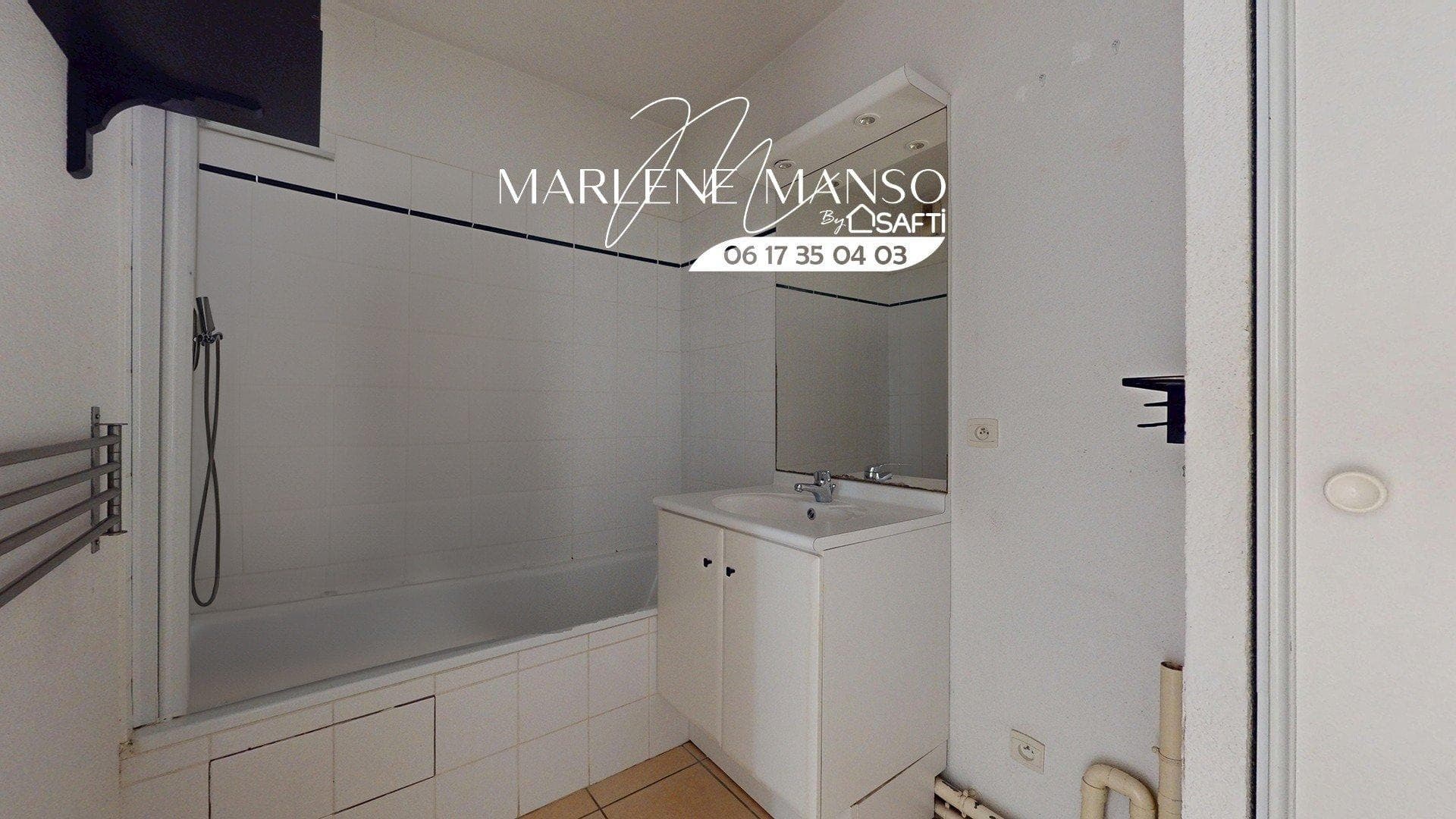 T2 avec balcon + piscine + stationnement privatif — photo 8