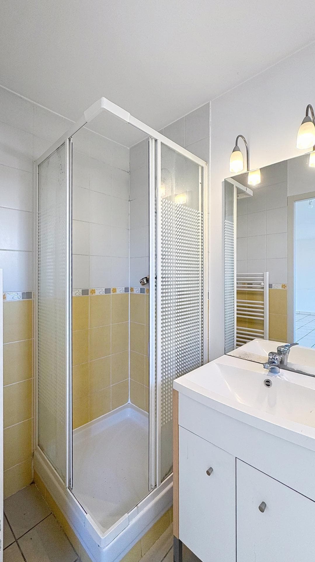 Immeuble de rapport – Studio loué + local commercial libre - Mérignac — photo 8