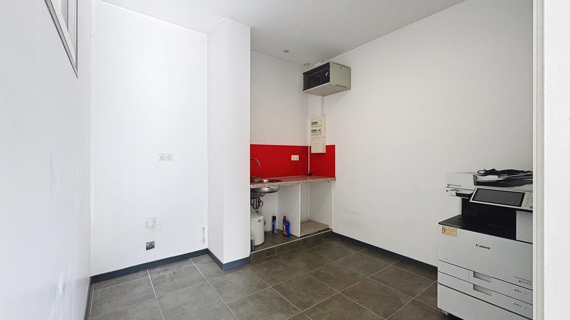 Immeuble de rapport – Studio loué + local commercial libre - Mérignac — photo 5