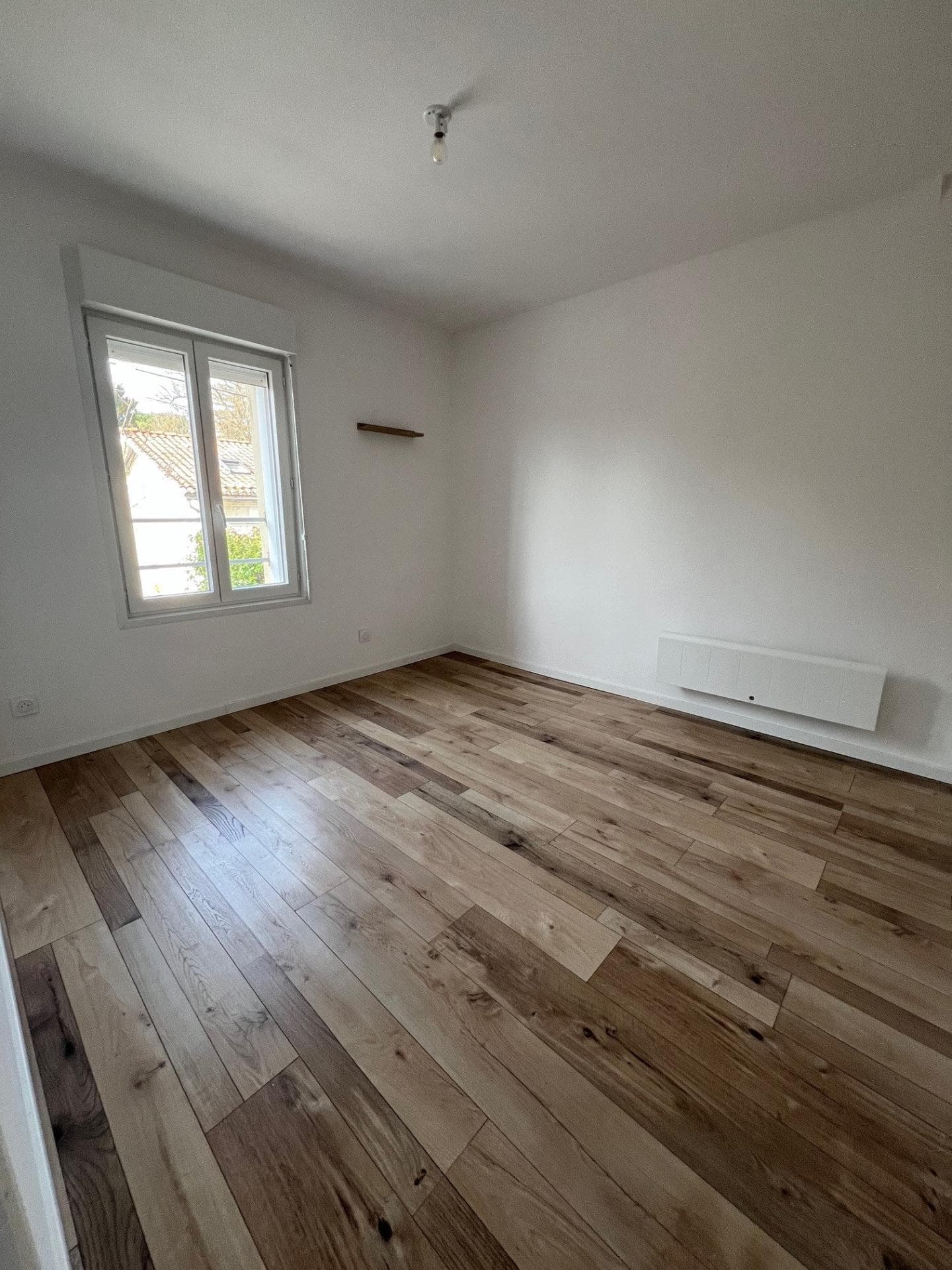 Coup de coeur garanti ! Maison rénovée lumineuse et idéale 1er achat à Coutras. — photo 10