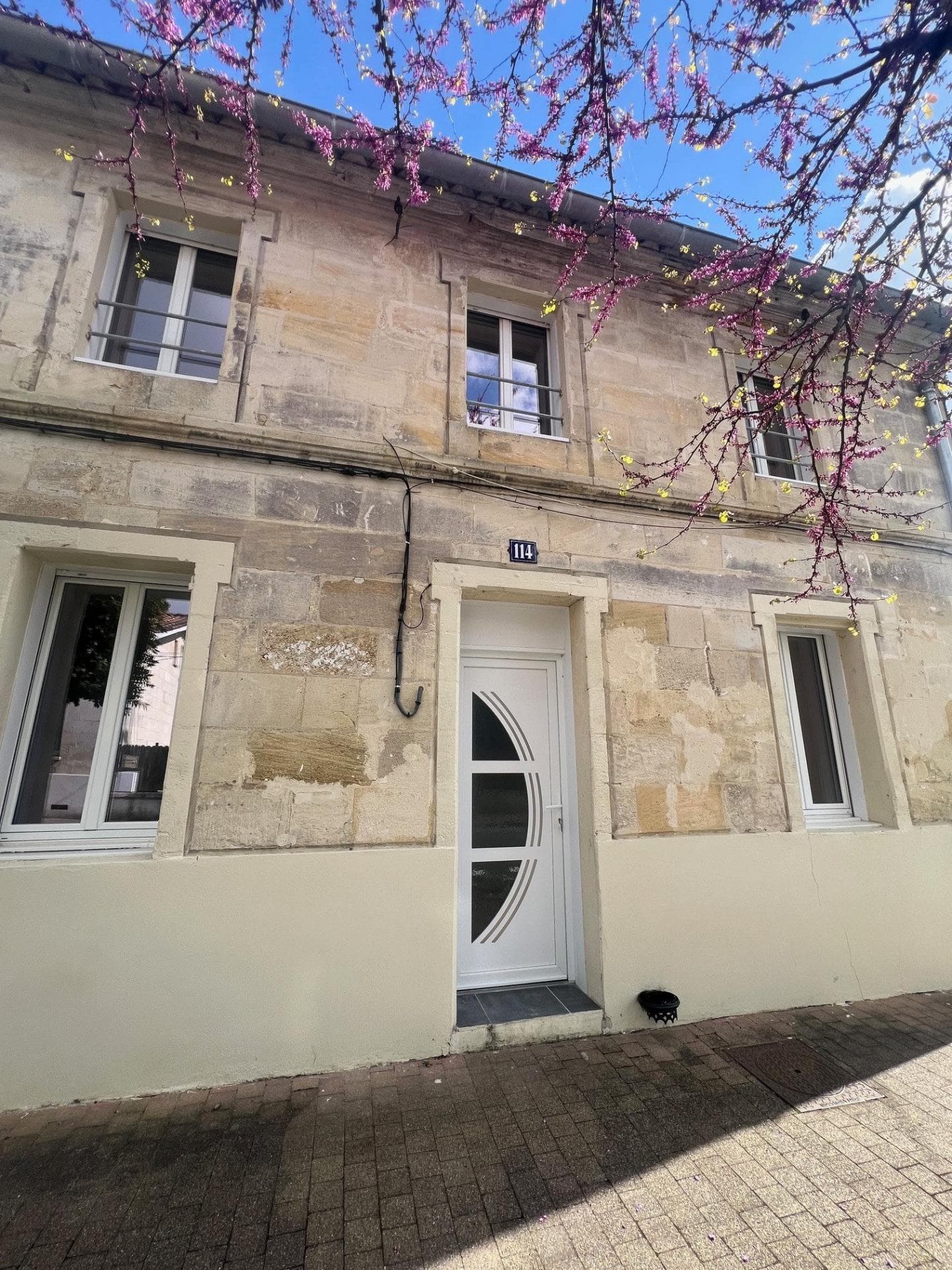 Coup de coeur garanti ! Maison rénovée lumineuse et idéale 1er achat à Coutras.