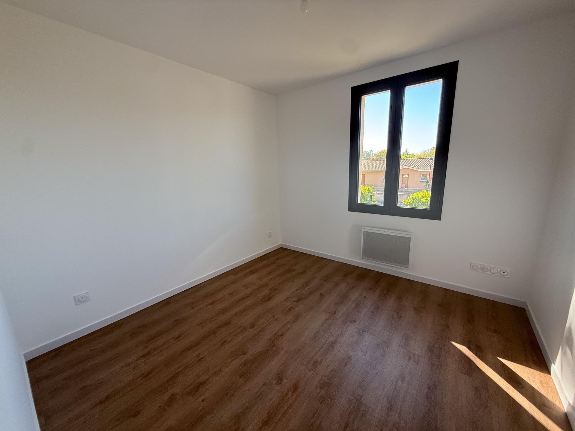 Magnifique maison 60m2 sur 2 étages rénovée à neuf — photo 4