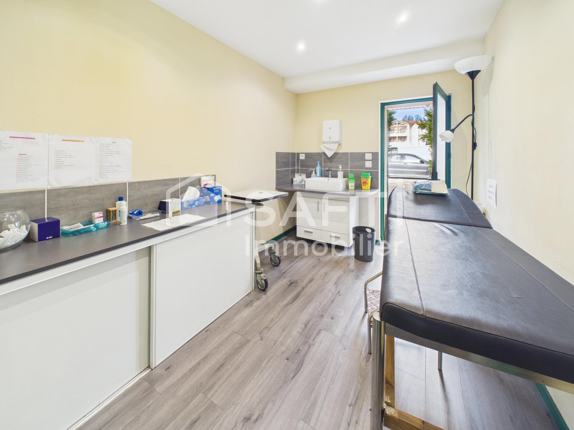 Local commercial ou proffesionnel (bureaux) — photo 8