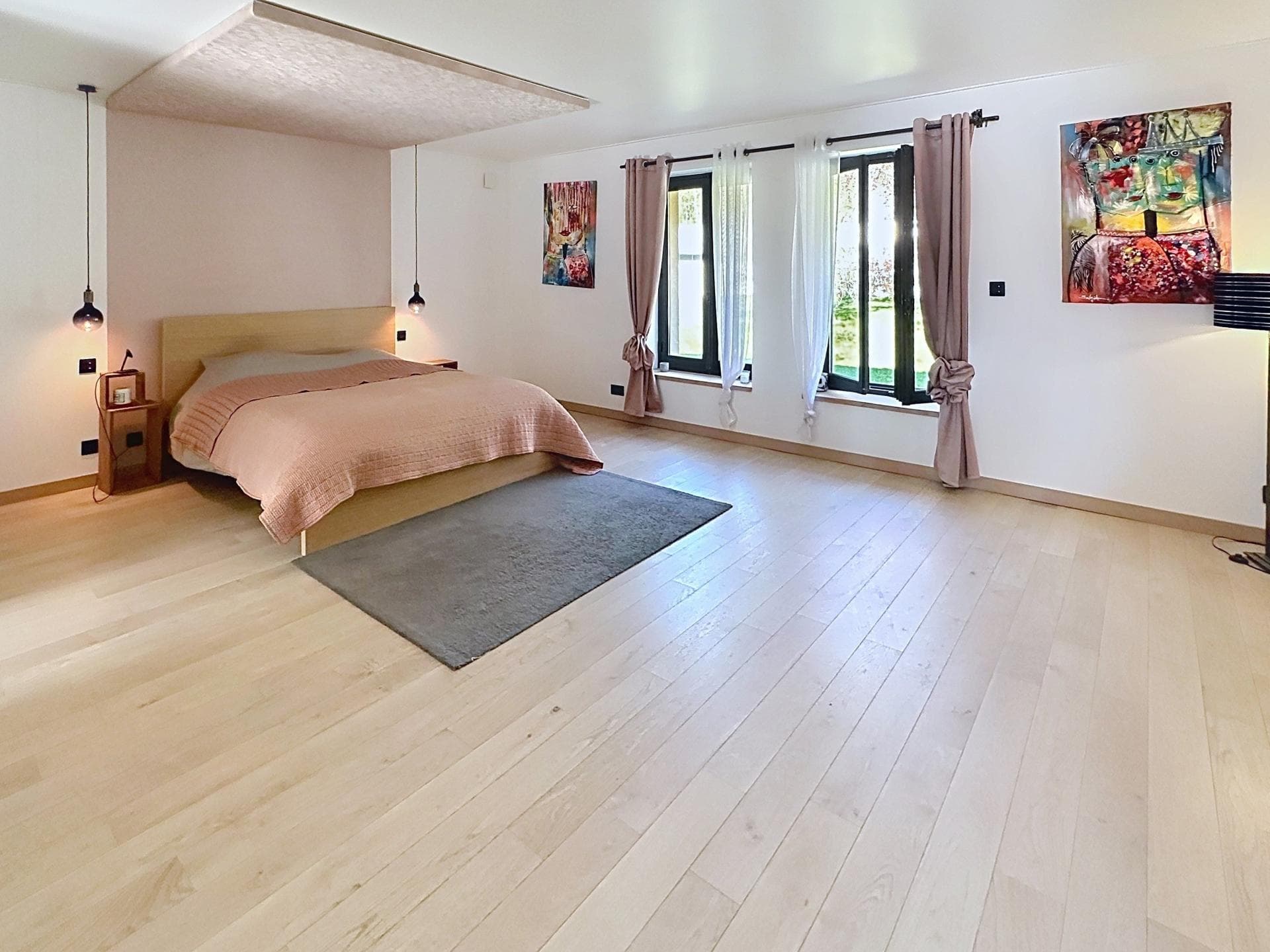 Propriété hors norme au style contemporain — photo 8