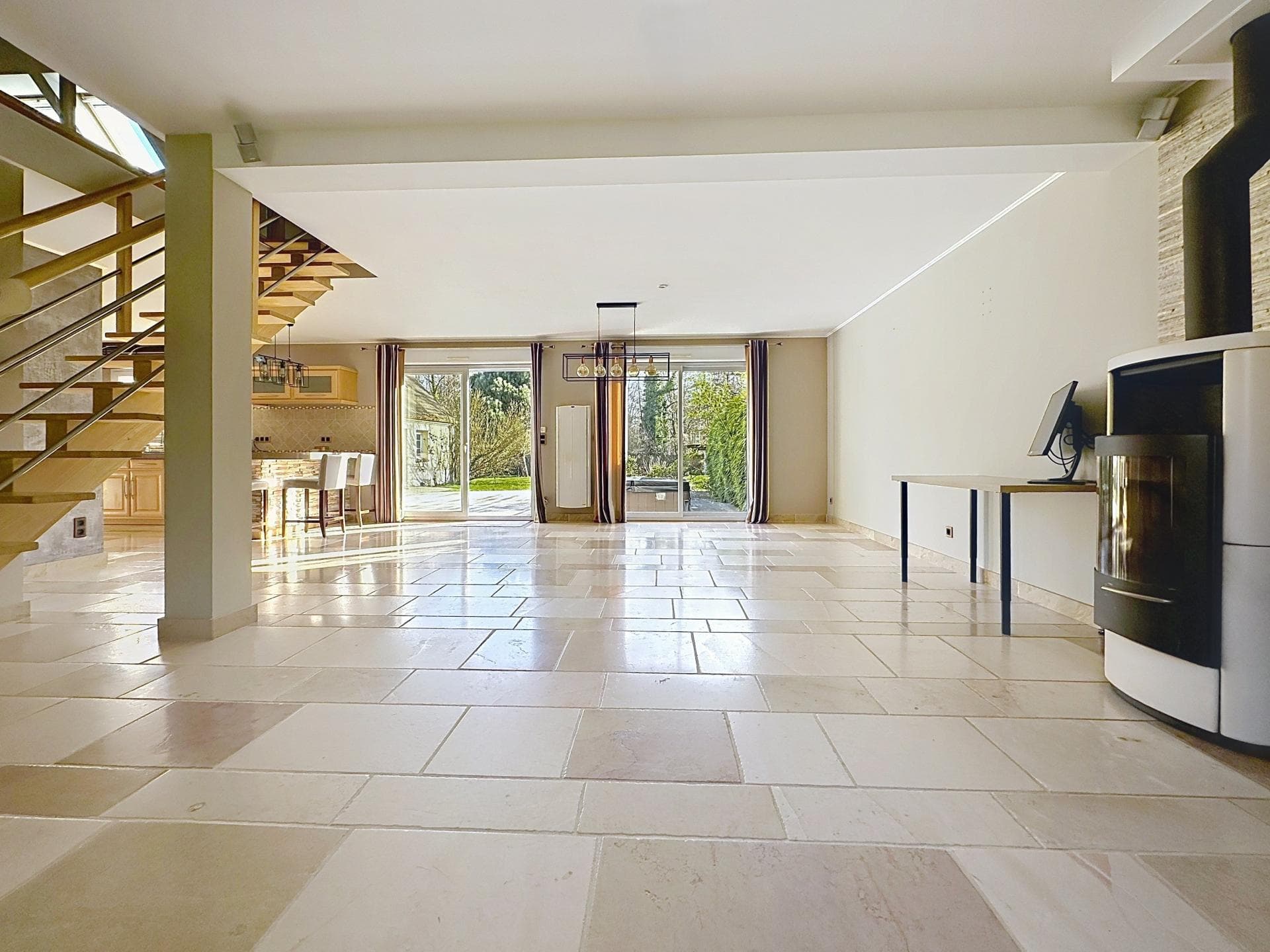 194 m² de volumes au cœur de la nature ... — photo 3