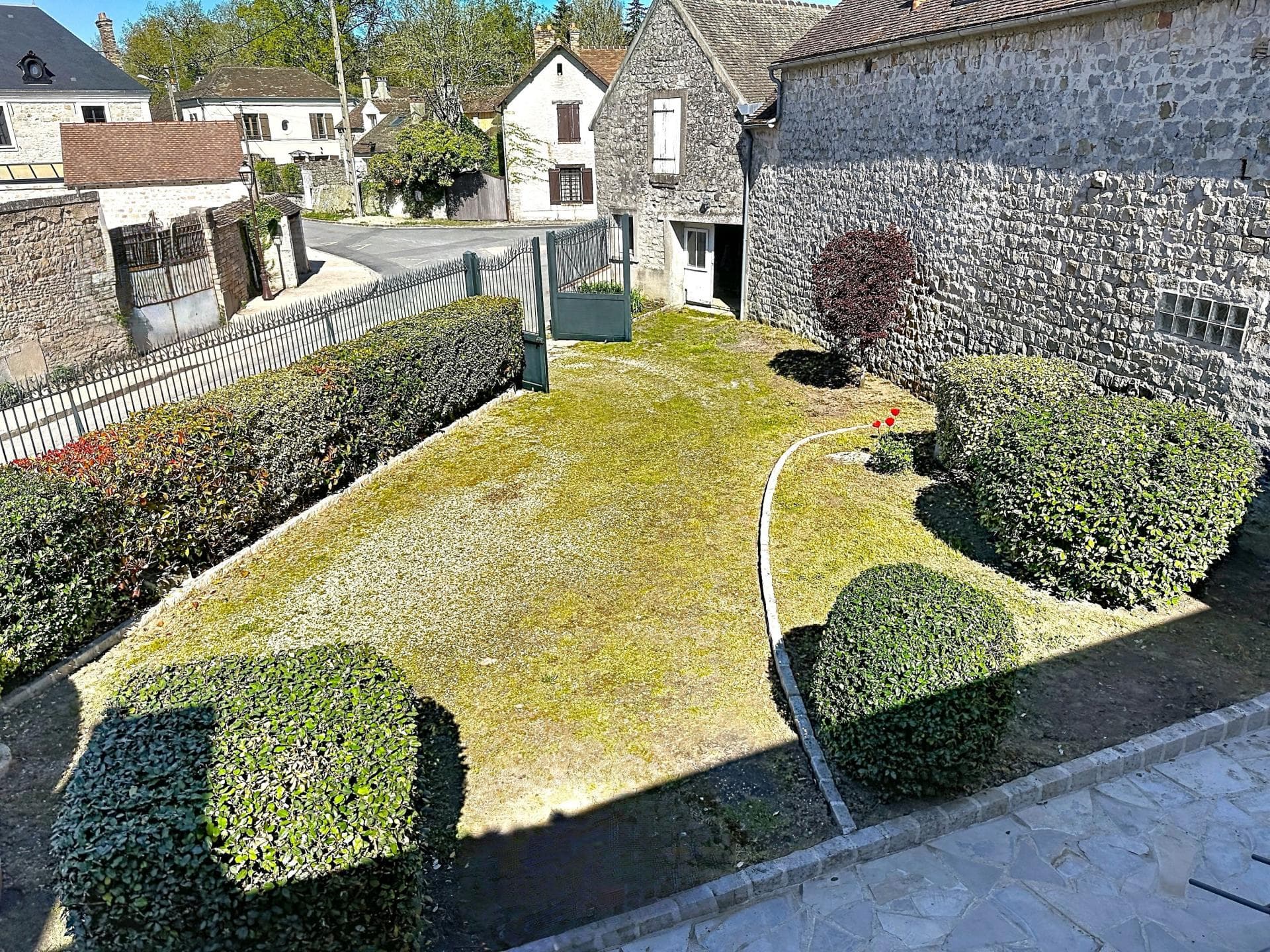 Charme et authenticité au cœur du village — photo 8