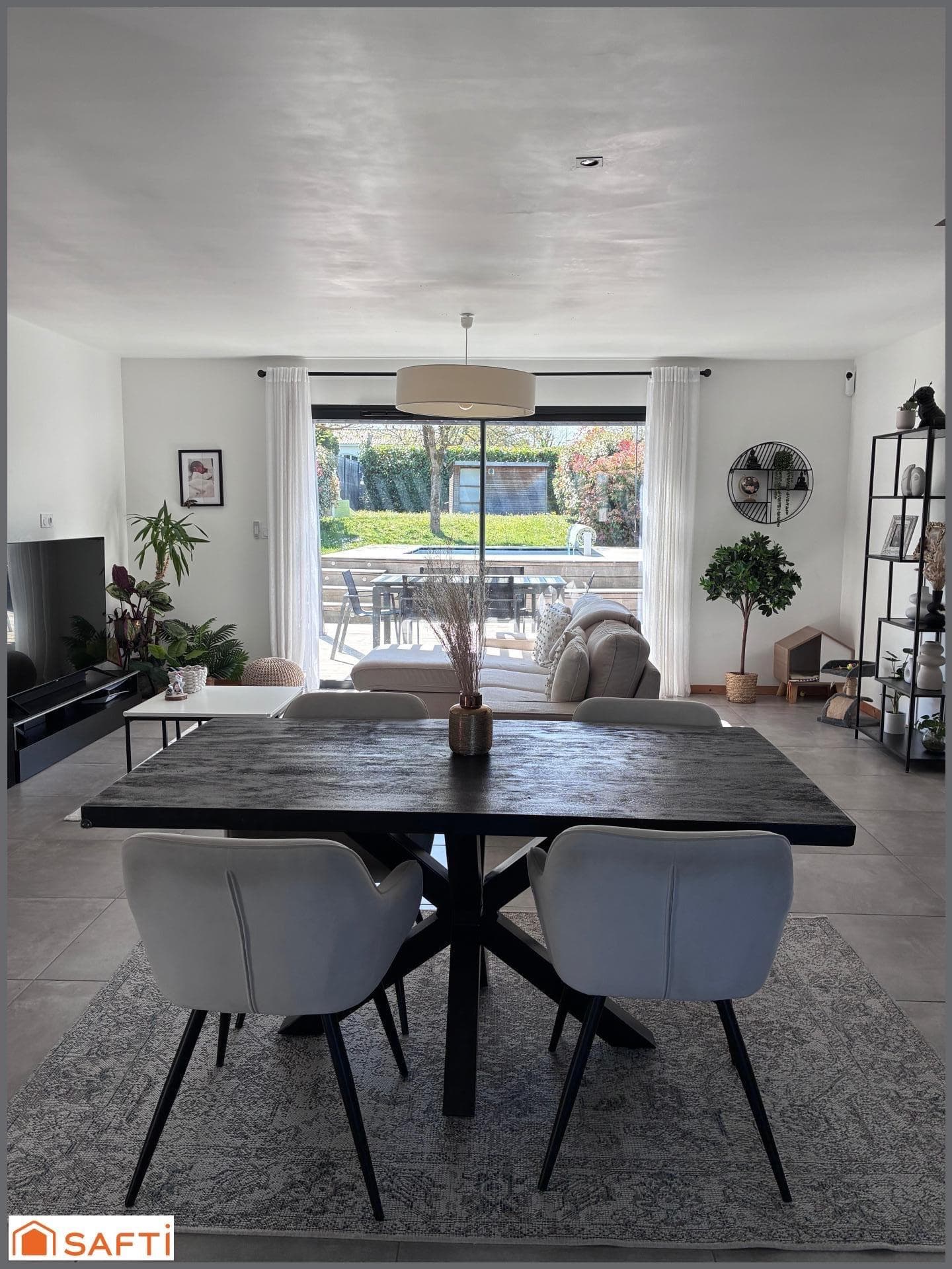 Maison contemporaine avec piscine — photo 6