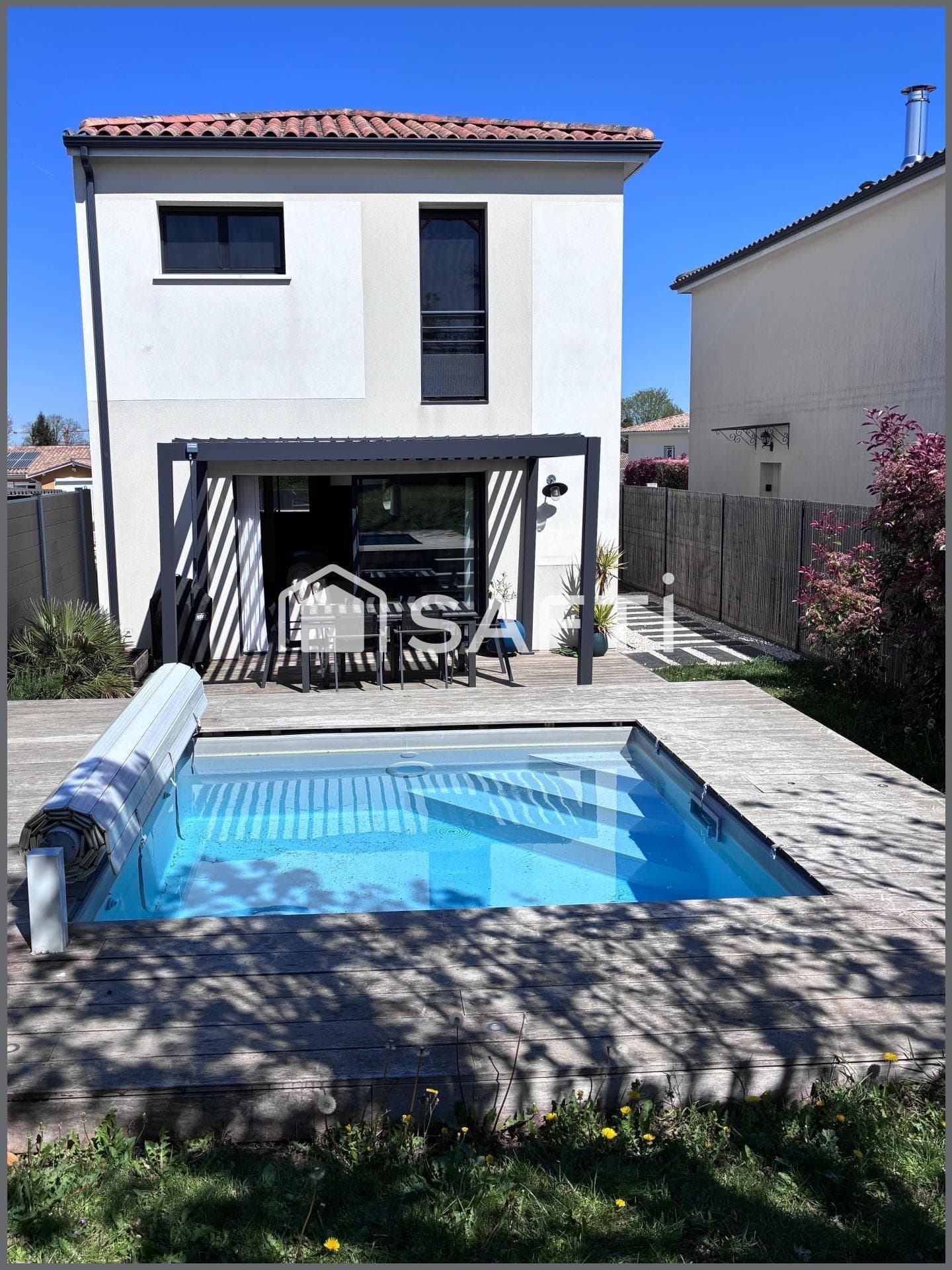 Maison contemporaine avec piscine — photo 2