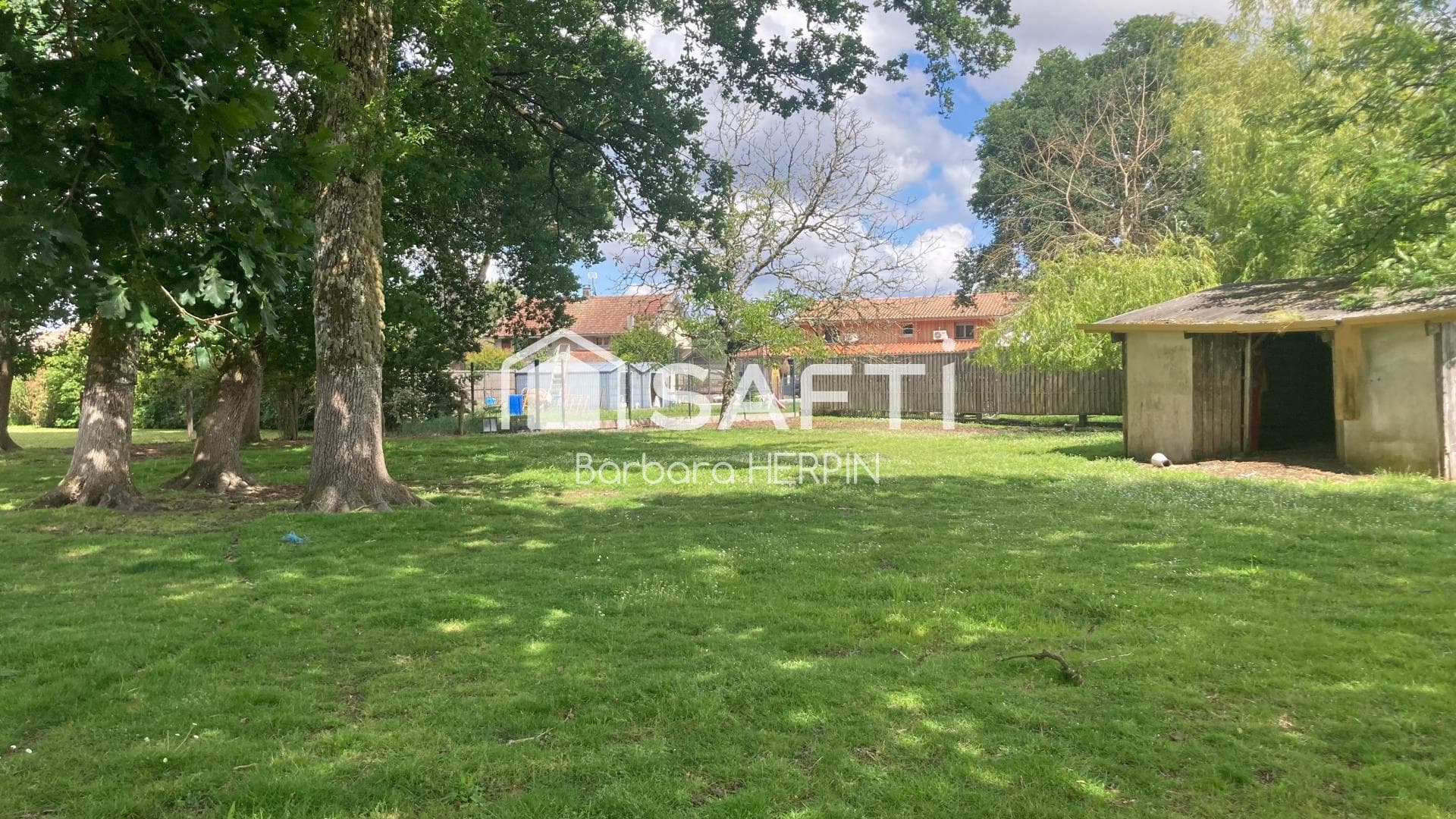 Terrain constructible de 1712m2 à Salles — photo 4