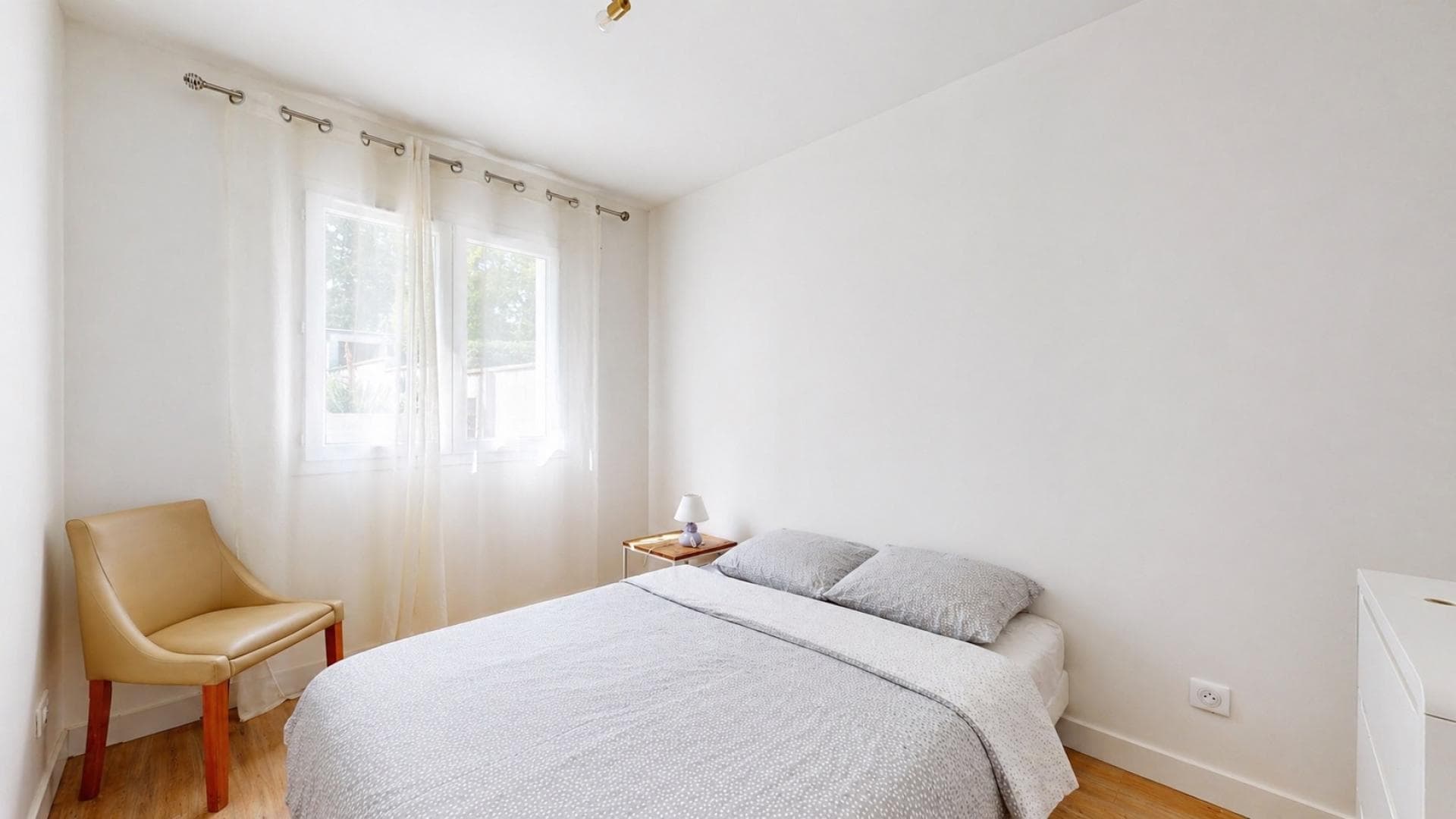 Maison + Studio avec entrée indépendante — photo 12