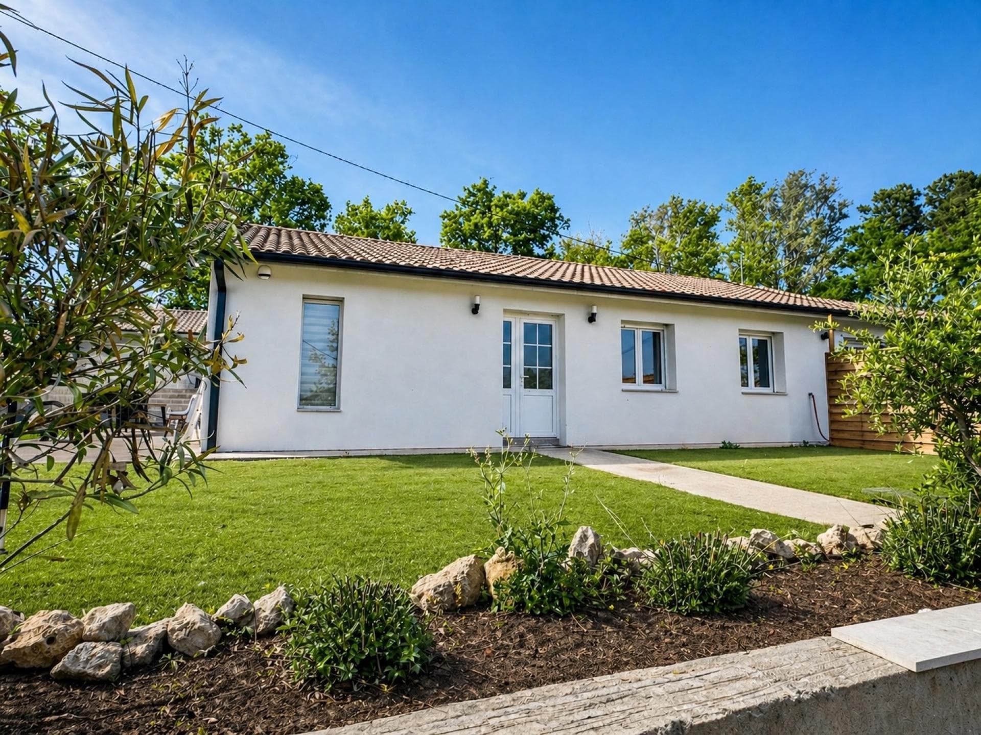 Maison + Studio avec entrée indépendante