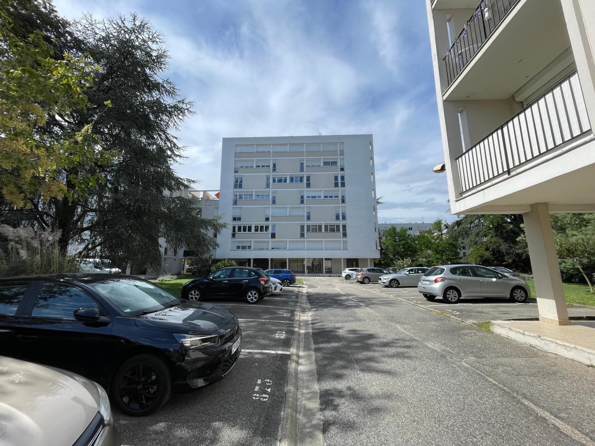 Place de parking proche tramway