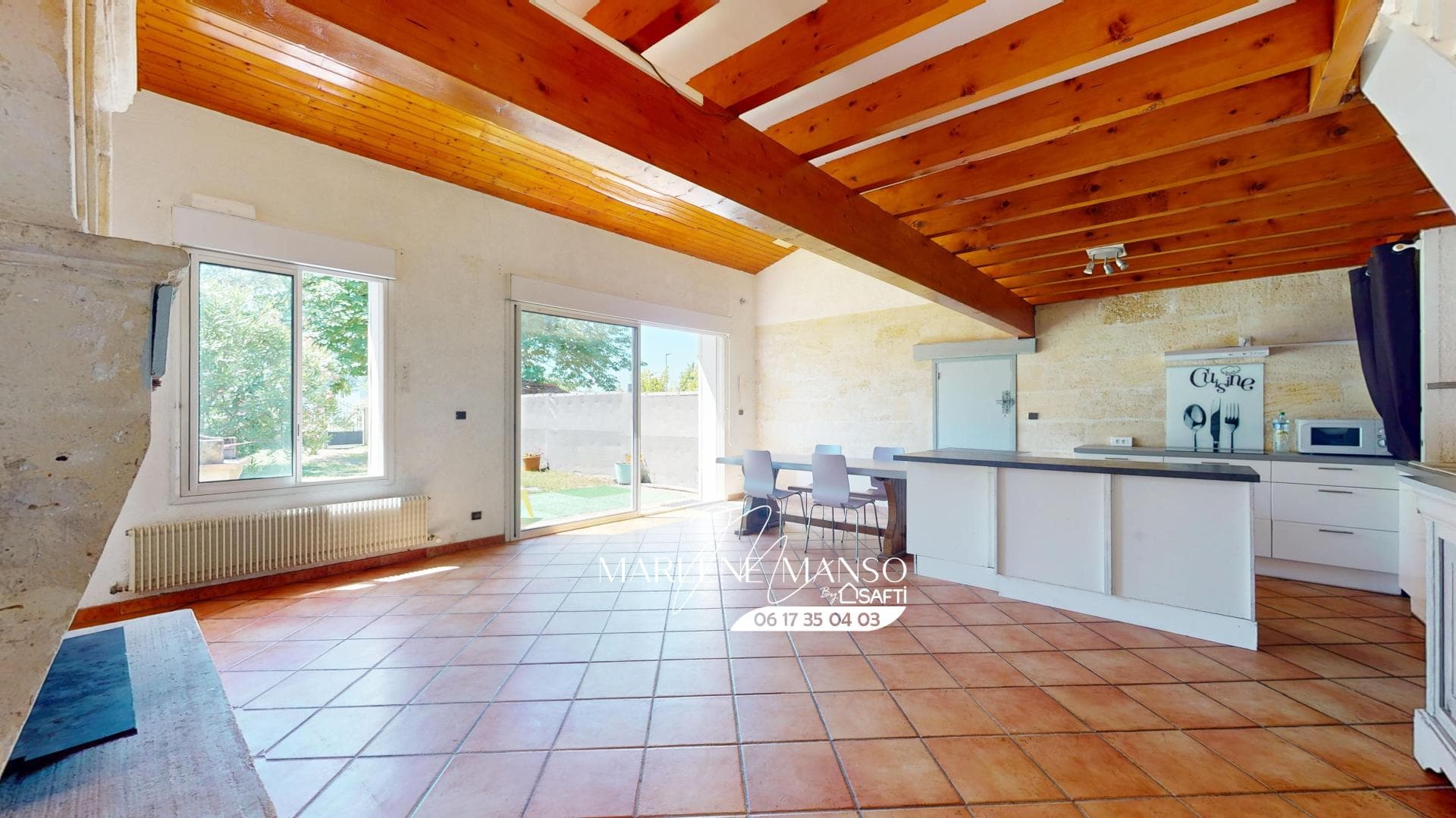 Maison en pierre 91 m² avec jardin et parking — photo 2
