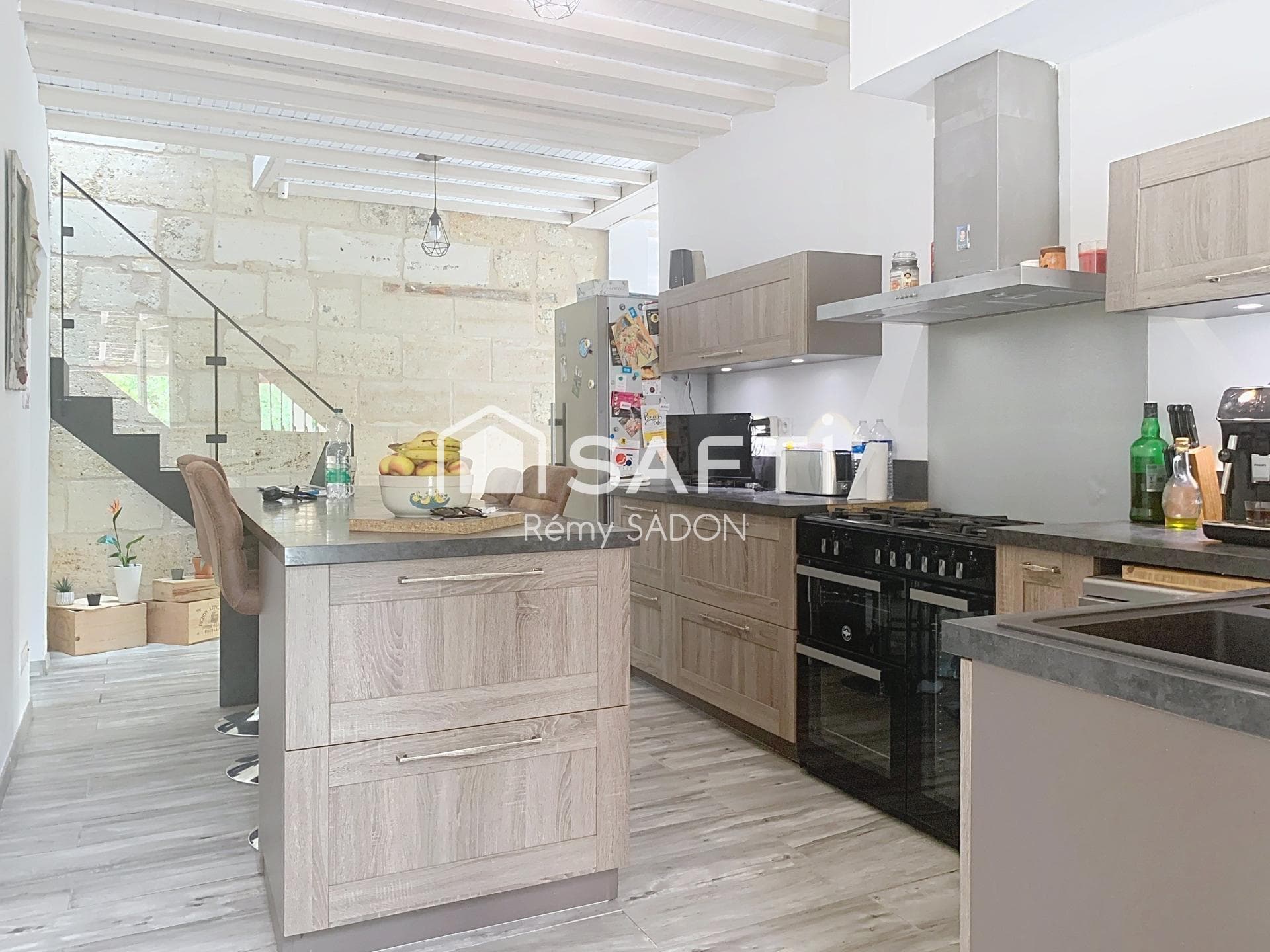 Maison en pierre rénovée, spacieuse, piscinable — photo 2