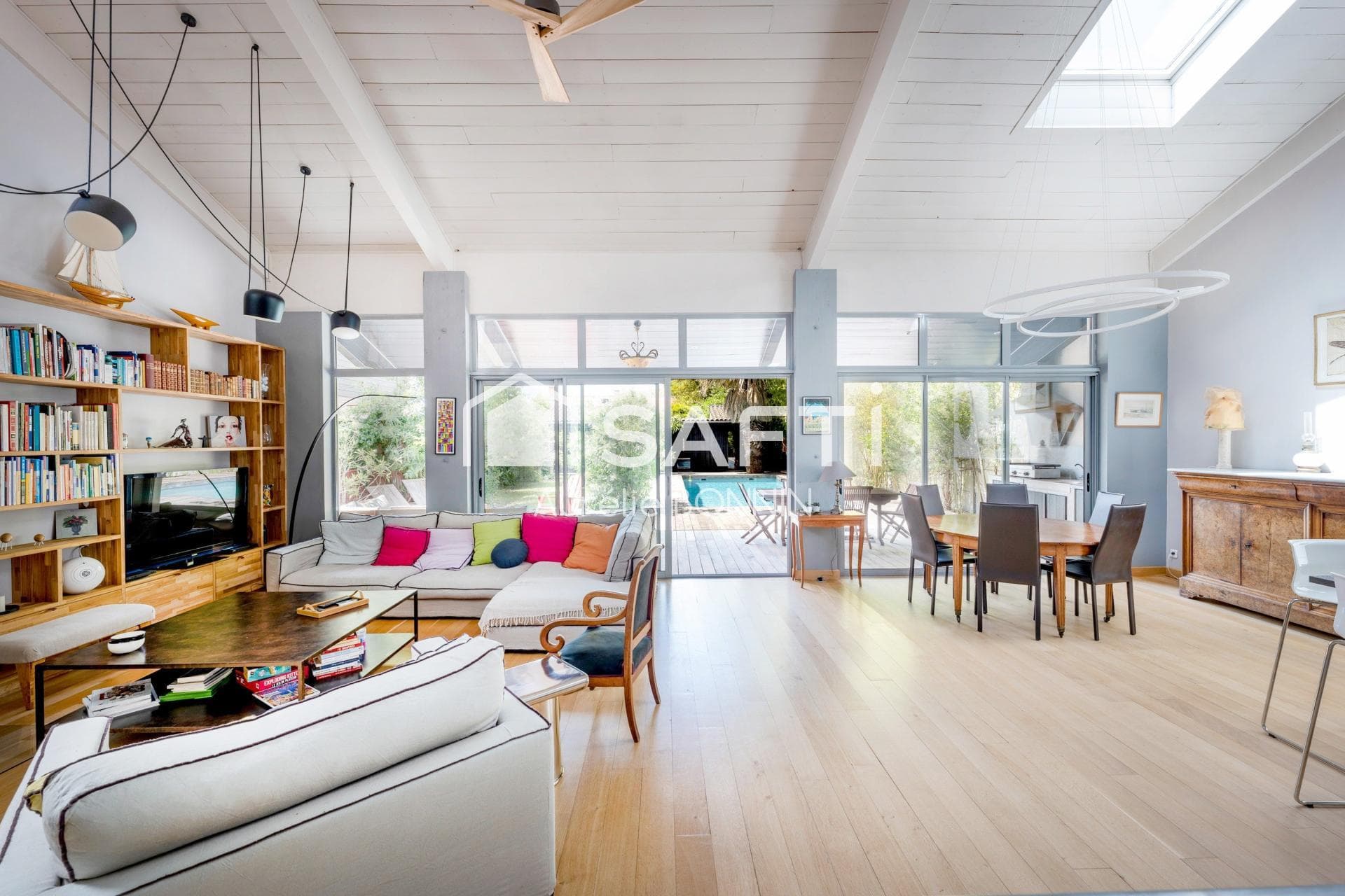 Talence forum superbe villa d'architecte de 307m² avec garage, piscine et dépendance aménagée — photo 11