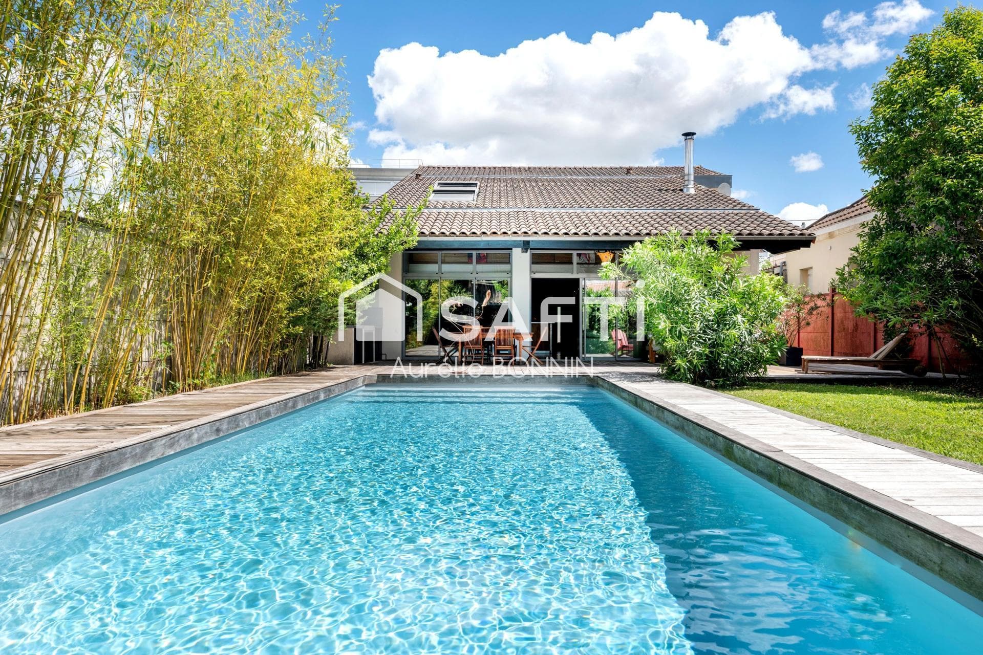 Talence forum superbe villa d'architecte de 307m² avec garage, piscine et dépendance aménagée — photo 5