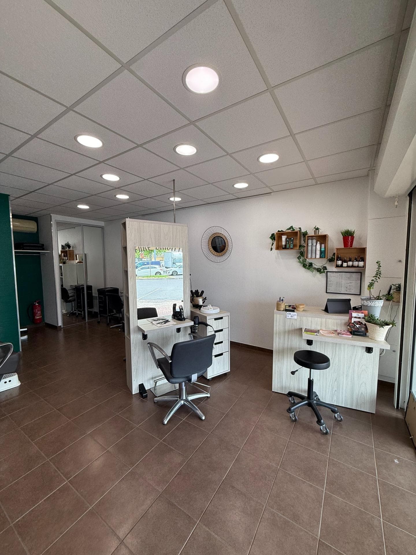 Fonds de commerce salon de coiffure, à saisir ! — photo 4