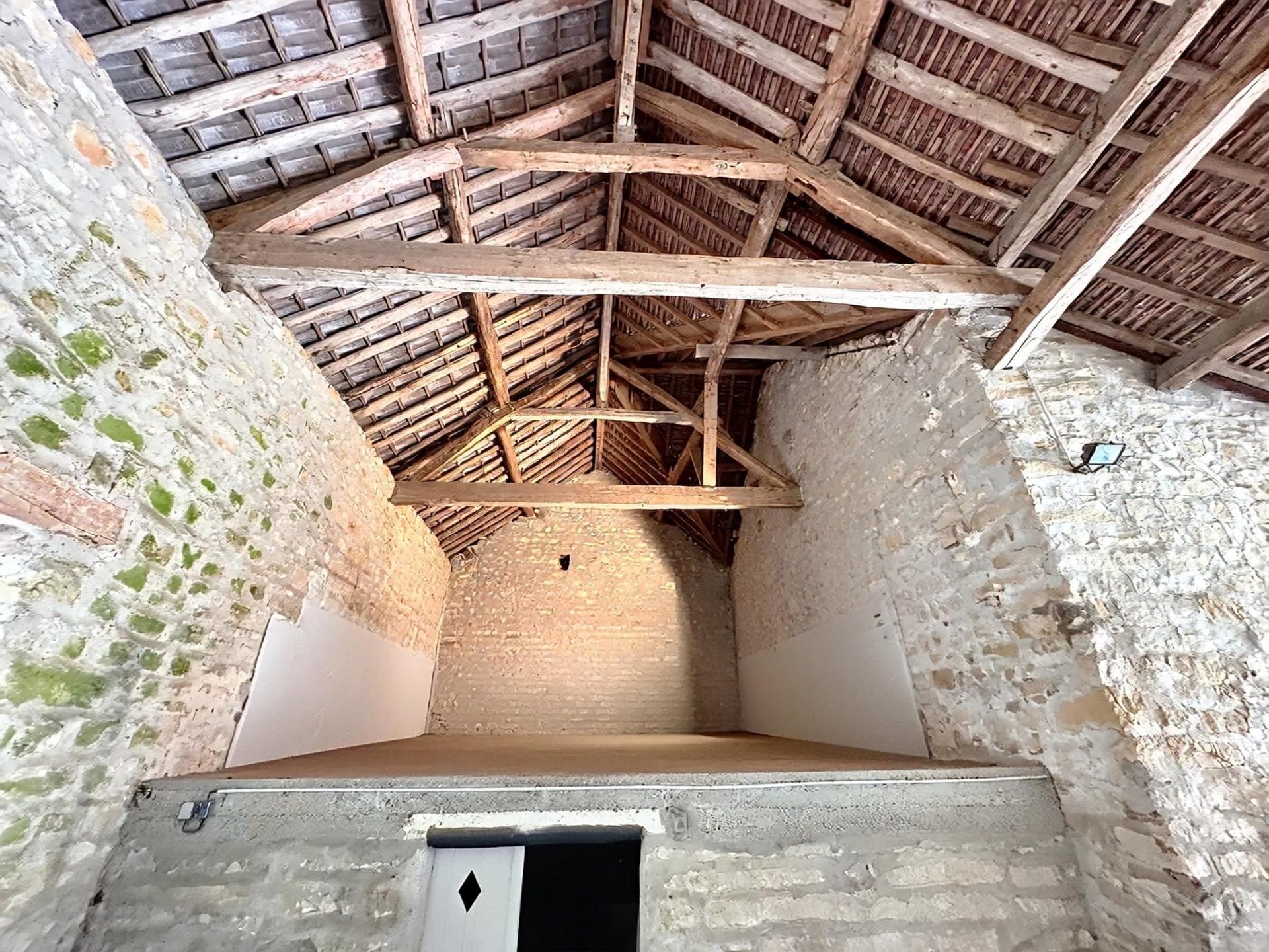 Authentique maison avec grange et bois — photo 6