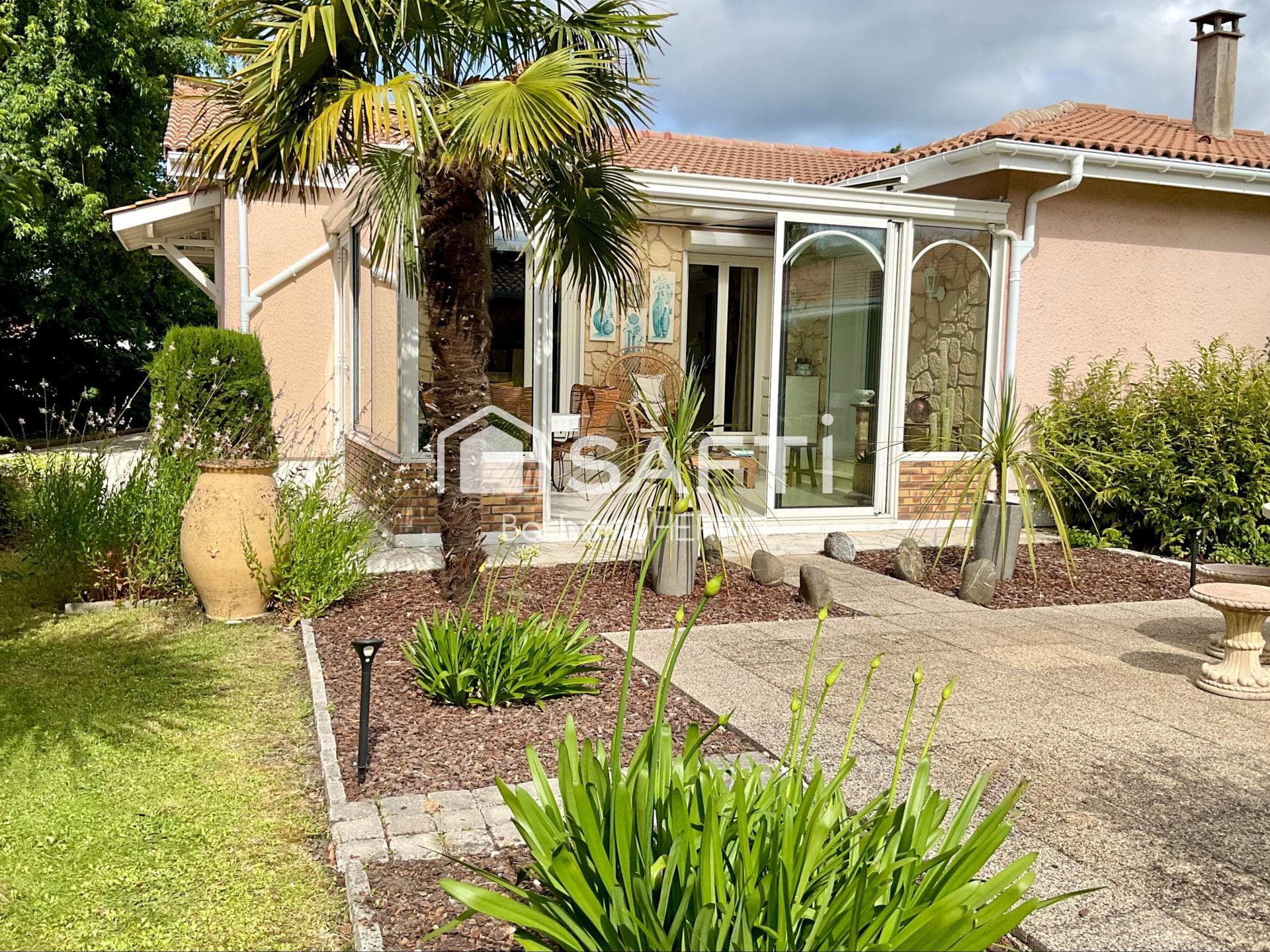 Maison à vendre de 163m2 à Biganos