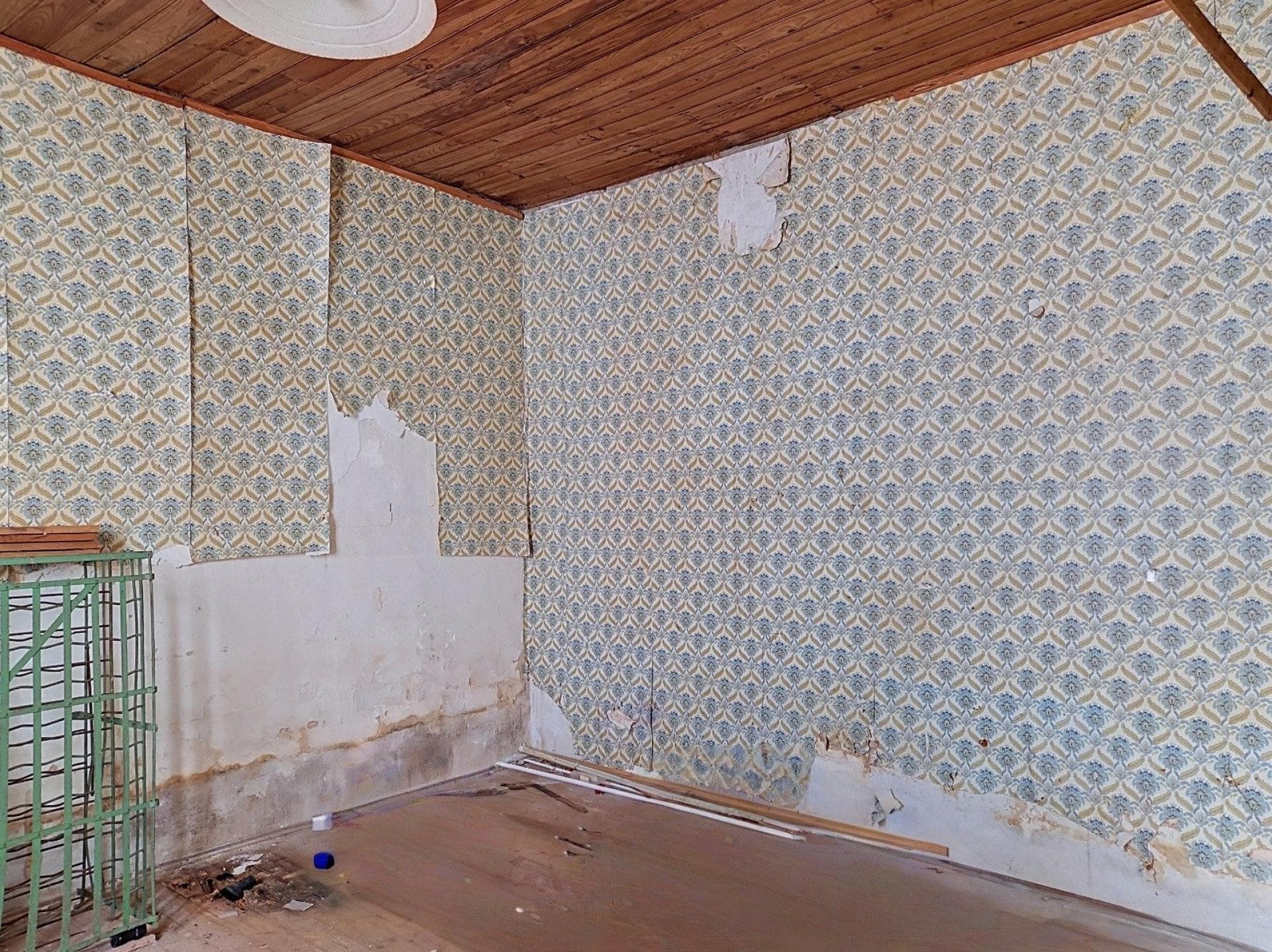 Maison 4 chambres, intérieur à rénover — photo 6