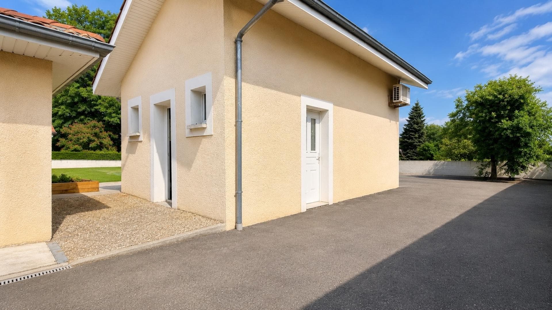 PLEIN CENTRE LA BREDE — photo 15