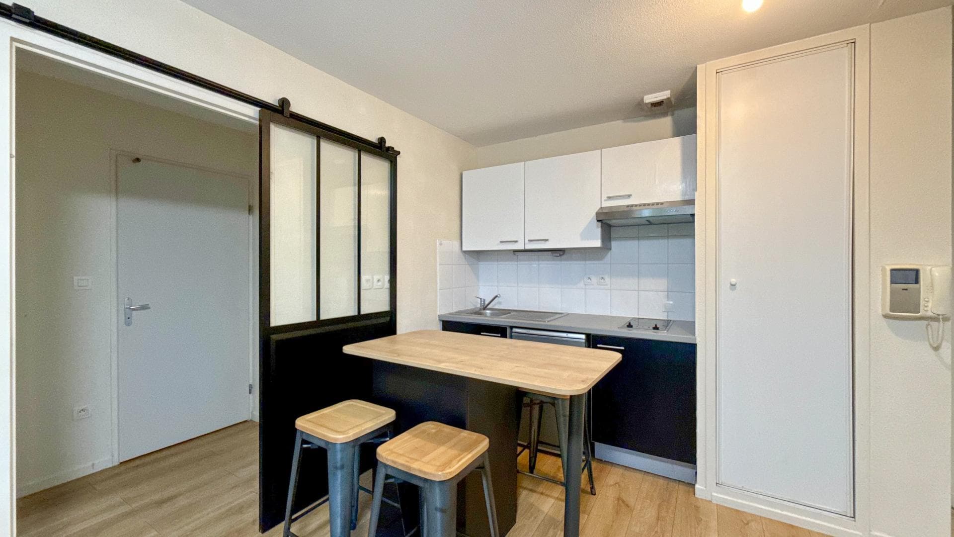 Appartement T2 (calme, jardinet, parking et tram) — photo 5