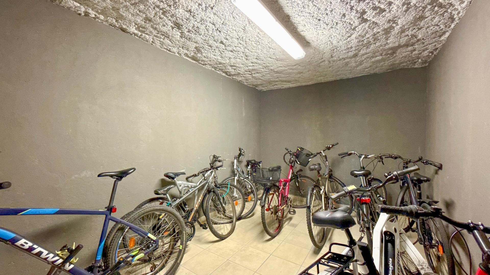Appartement T2 (calme, jardinet, parking et tram) — photo 11