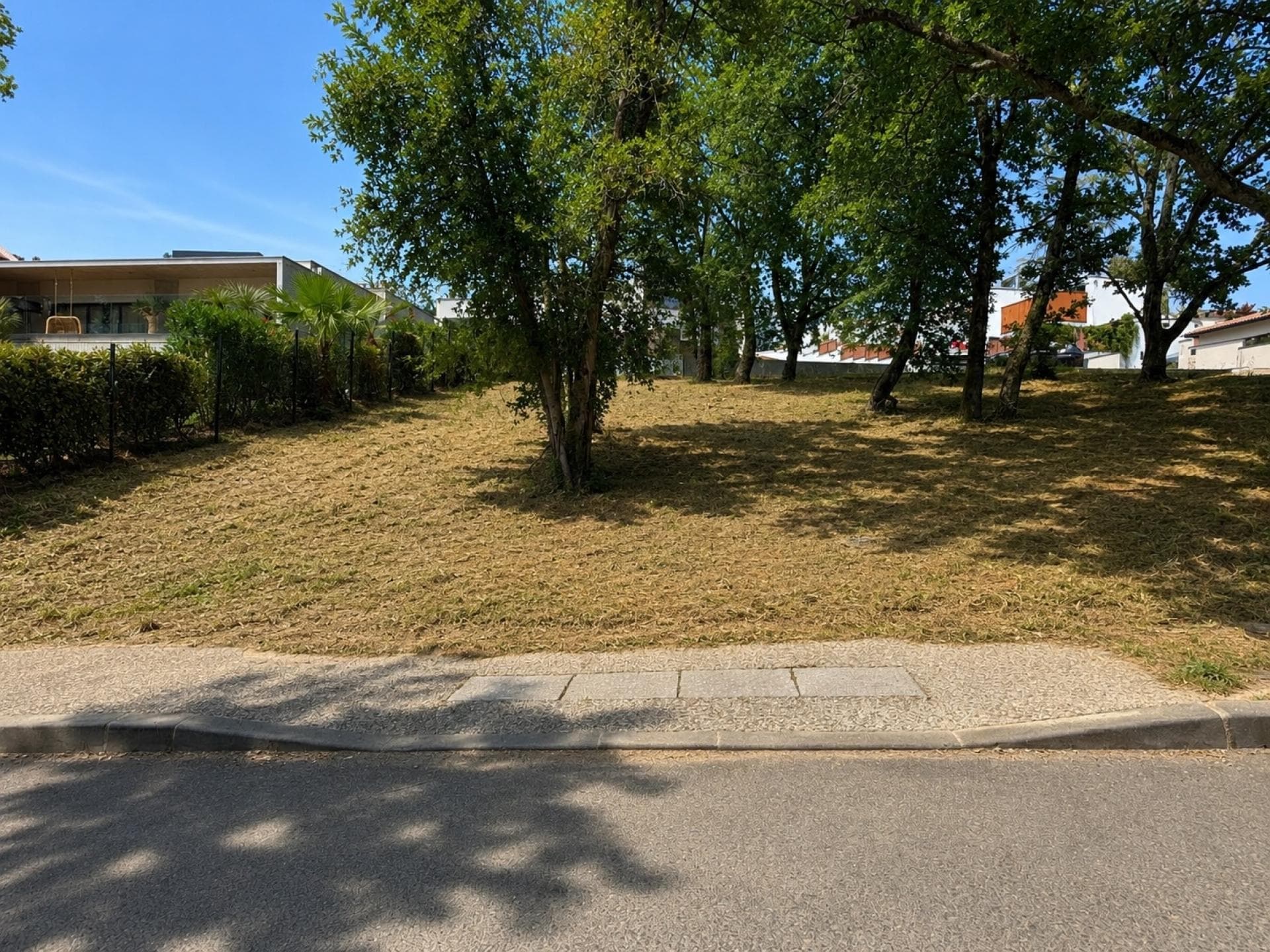Terrain viabilisé de 847 m² sur les hauteurs de Bouliac — photo 4