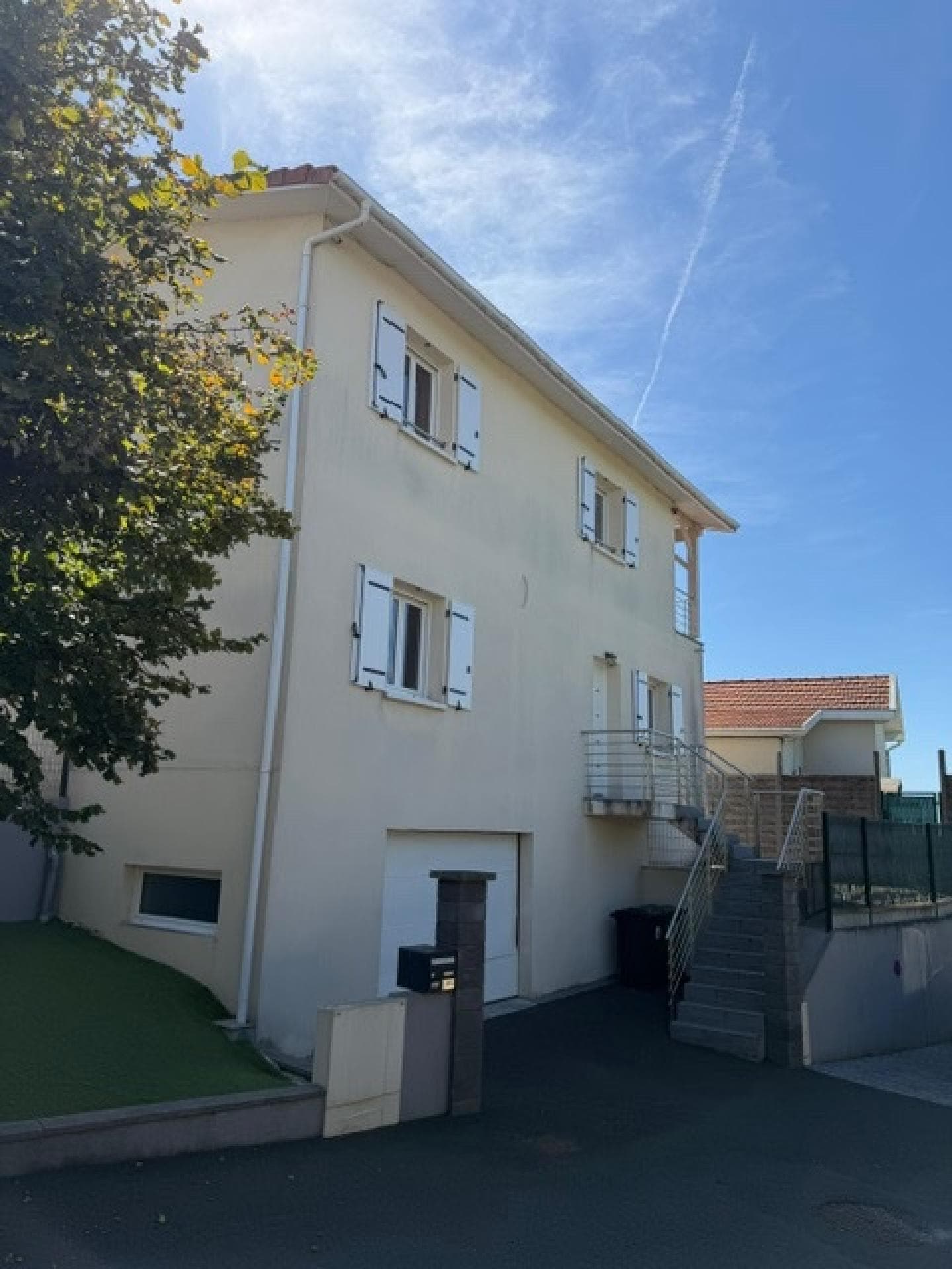 HAUT DE BASSENS MAISON AVEC TERRASSE GRAND GARAGE — photo 12
