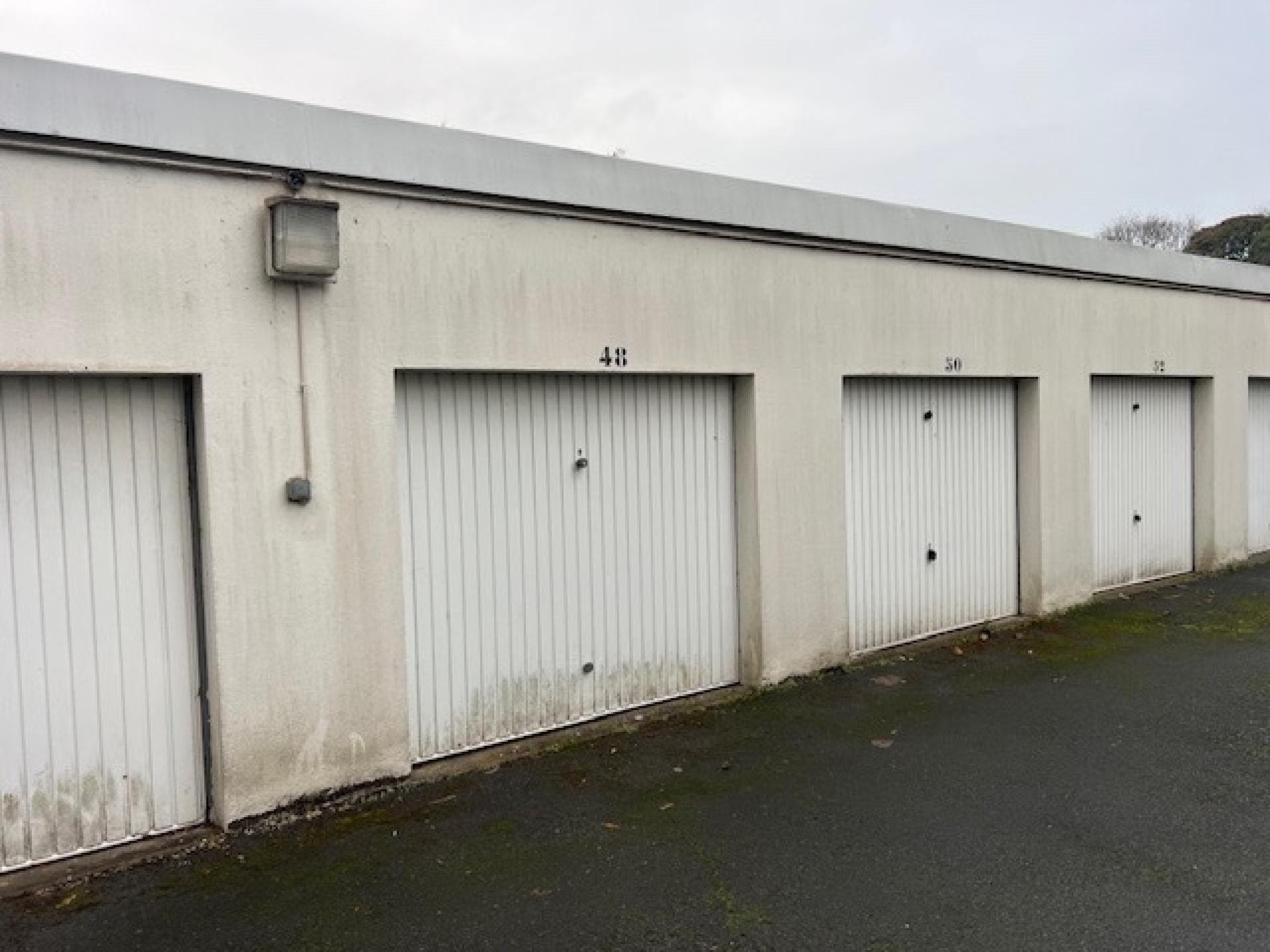 Garage fermé aux chartrons quartier TIVOLI
