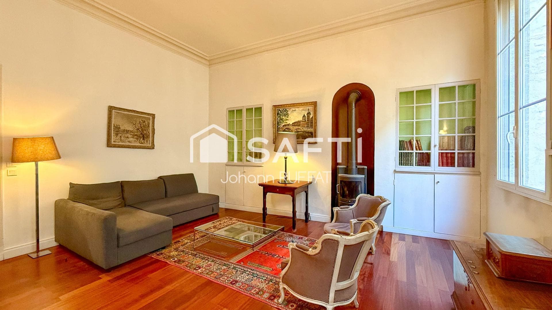Appartement de standing sur les quais de la Garonne