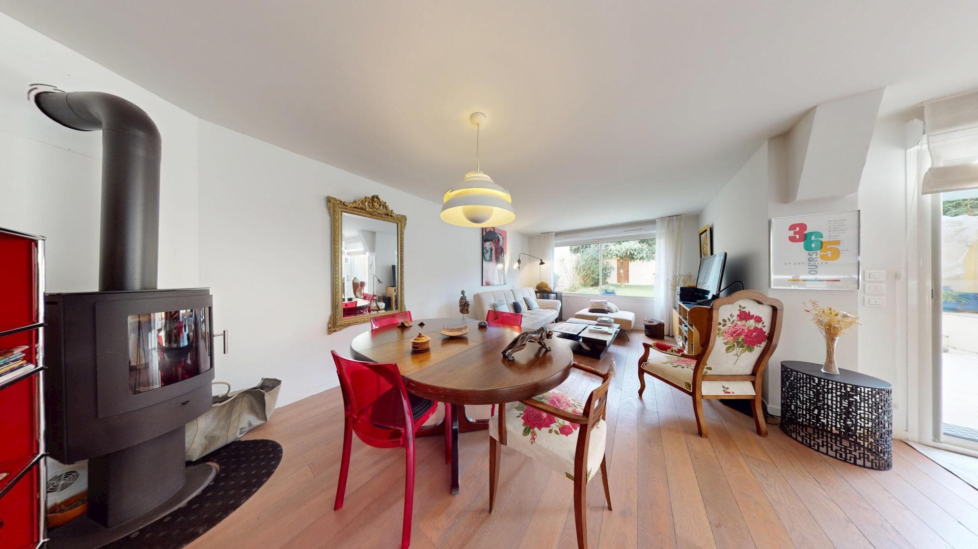 Bordeaux – Quartier Saint-Louis | Élégante maison en pierre avec jardin et piscine