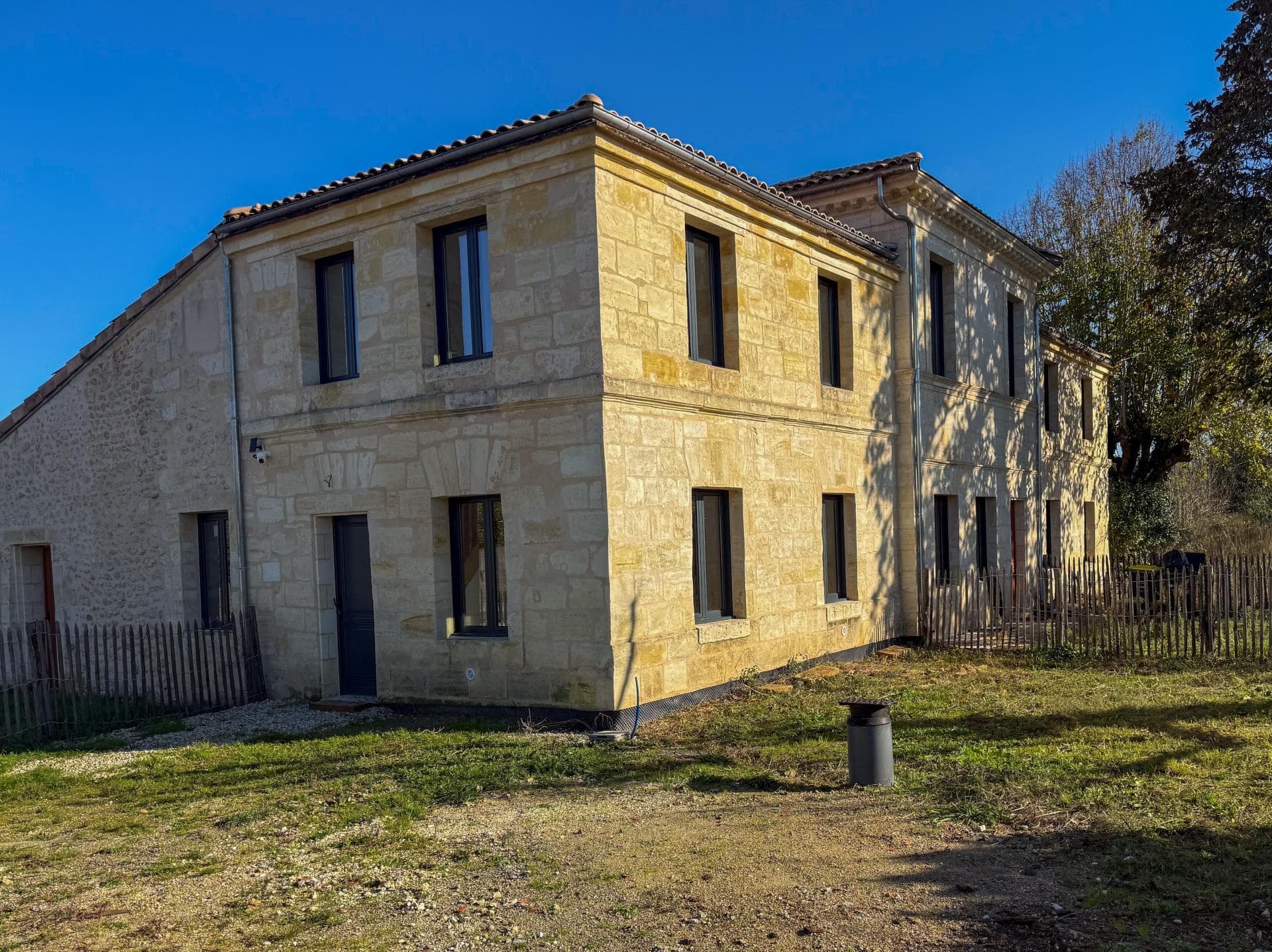 Magnifique maison 60m2 sur 2 étages rénovée à neuf